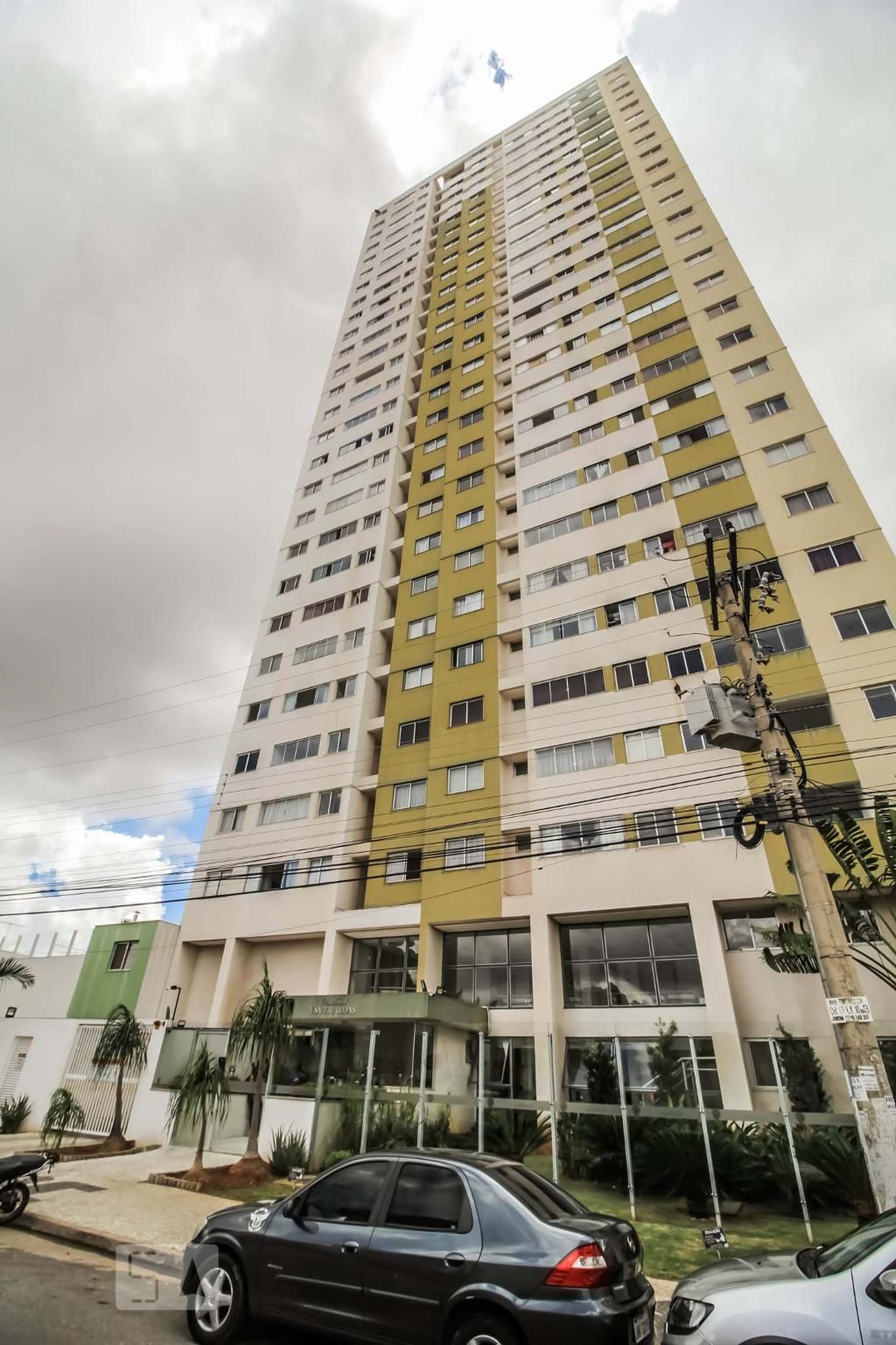 Fachada do Condomínio Residencial Esmeraldas di Lourenzzo