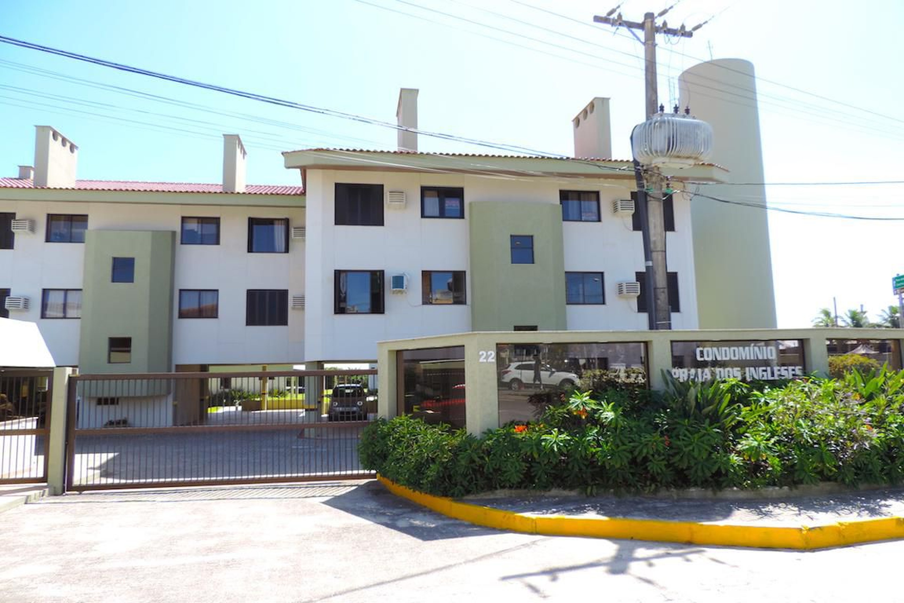 Fachada Condomínio em Servidão Benito Freitas, 22