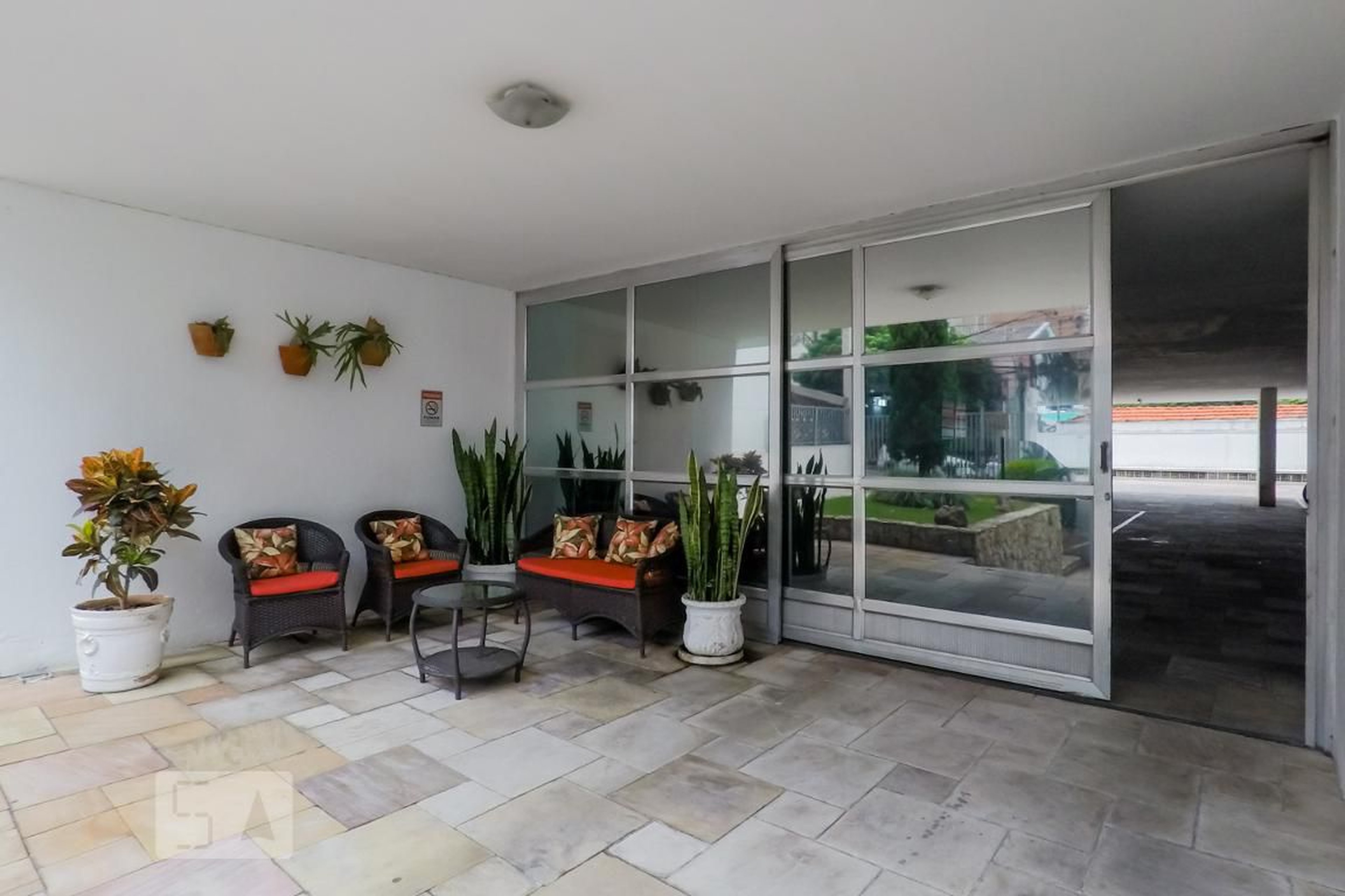 Área Externa - Dona Paula