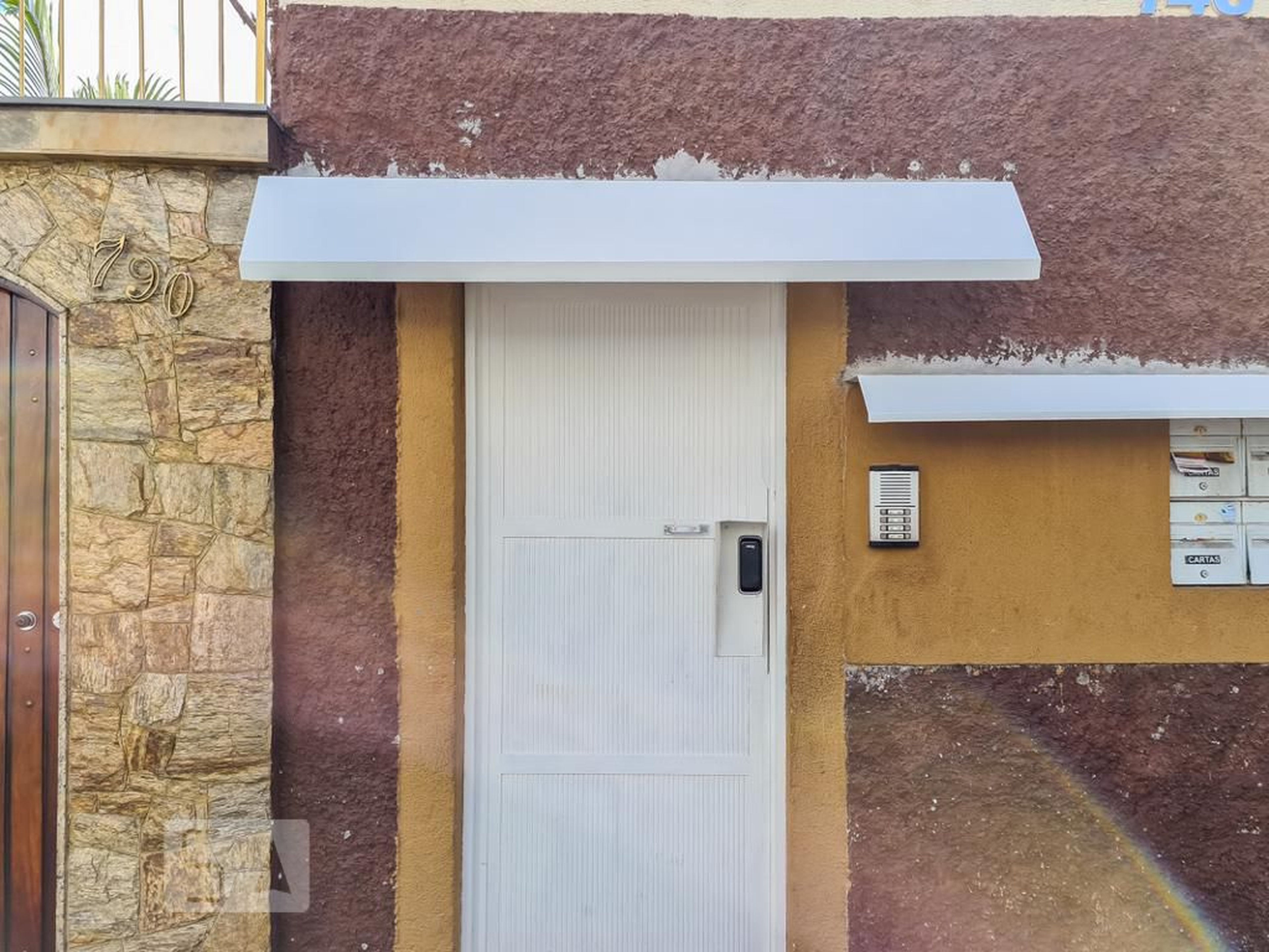 Fachada Condomínio em Rua Professor Joaquim Álvarez Cruz, 748