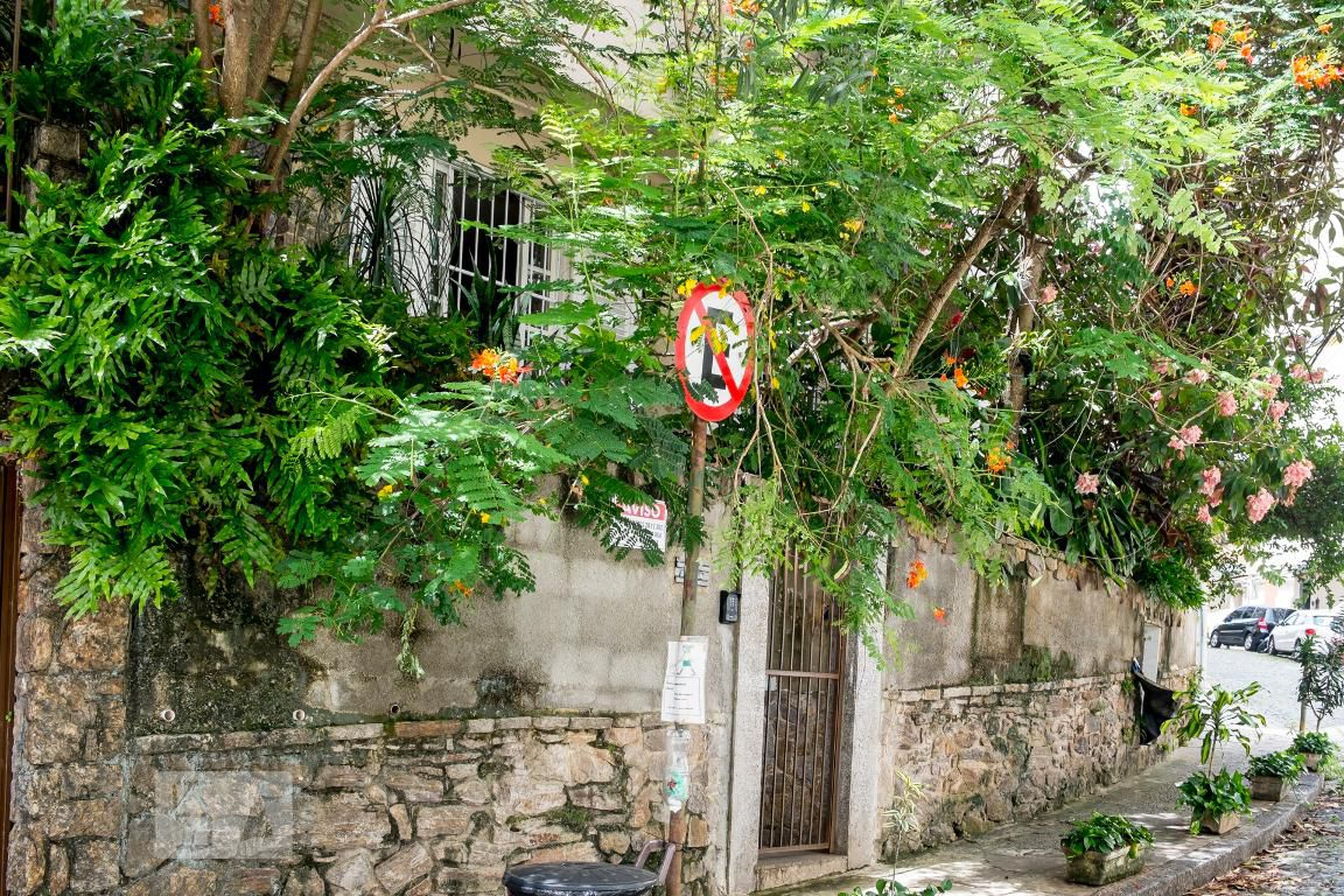 Fachada Condomínio em Rua General Barbosa Lima, 91