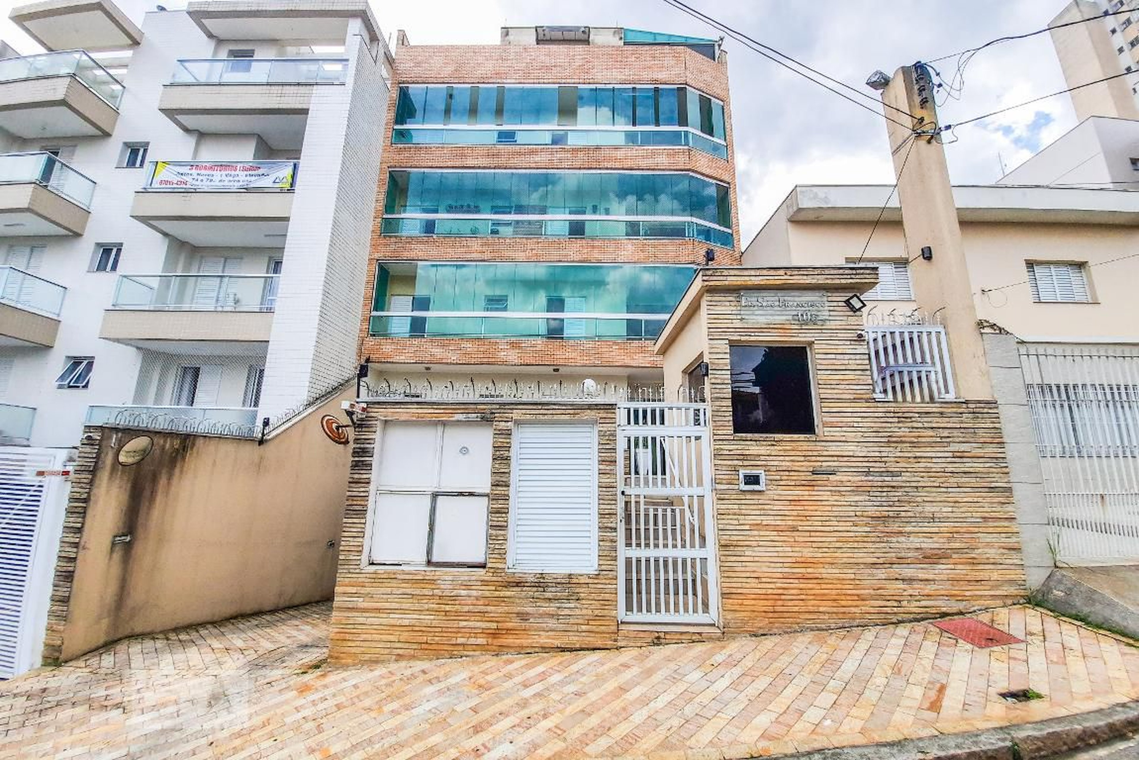 Fachada do Condomínio Edifício São Francisco I