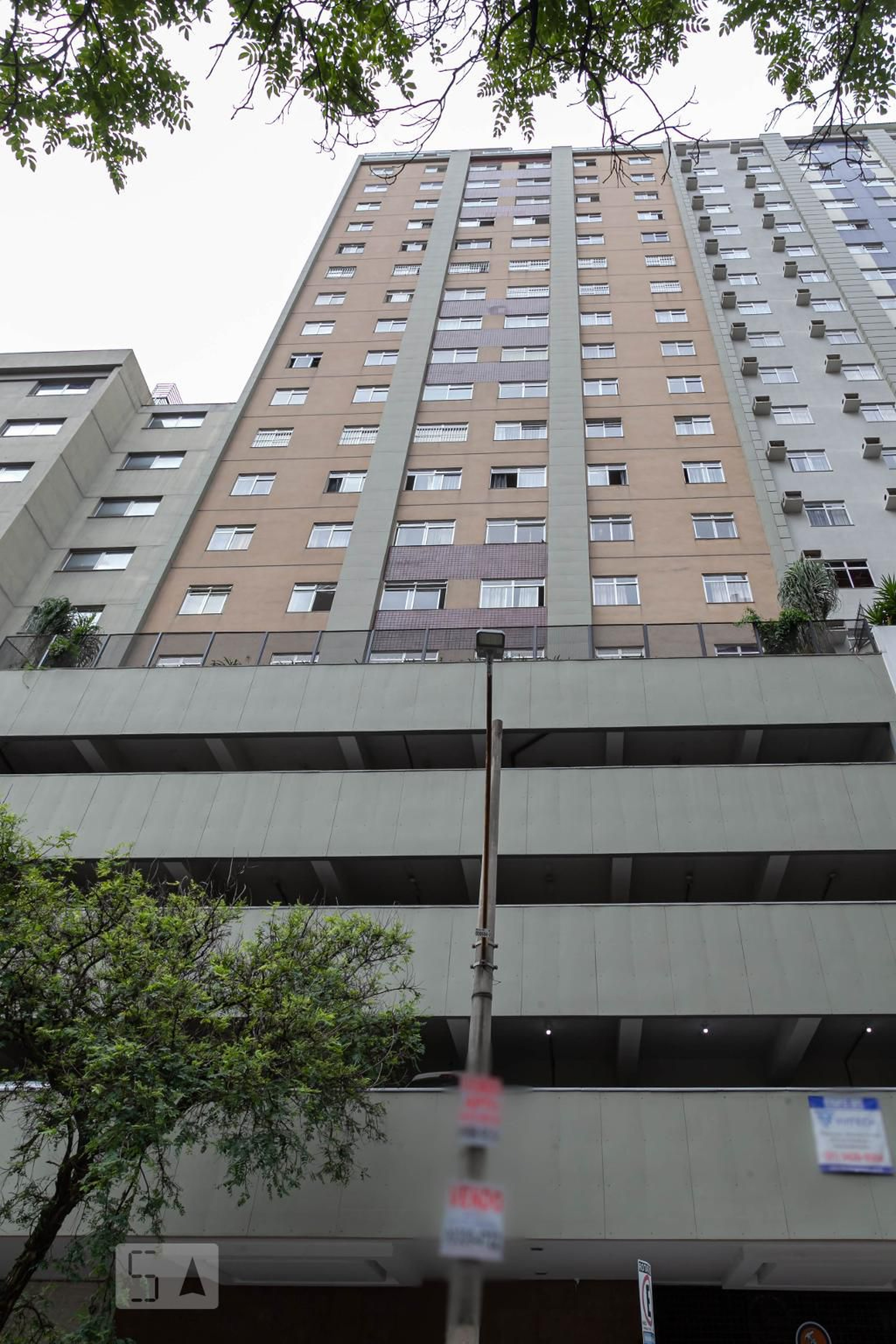 Fachada do Prédio Condomínio Guajajaras