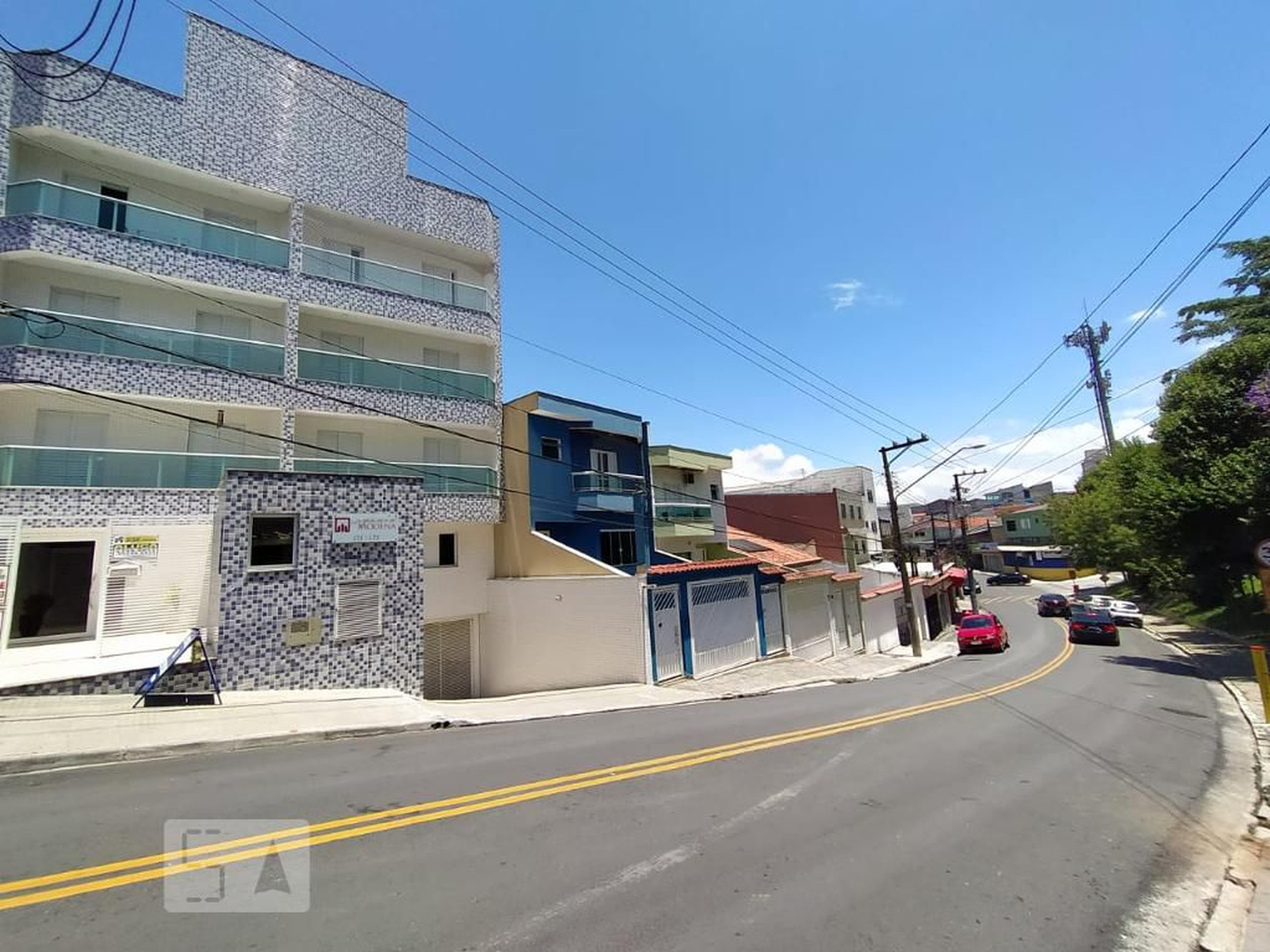 Fachada Condomínio em R. Leila Gonçalves, 173