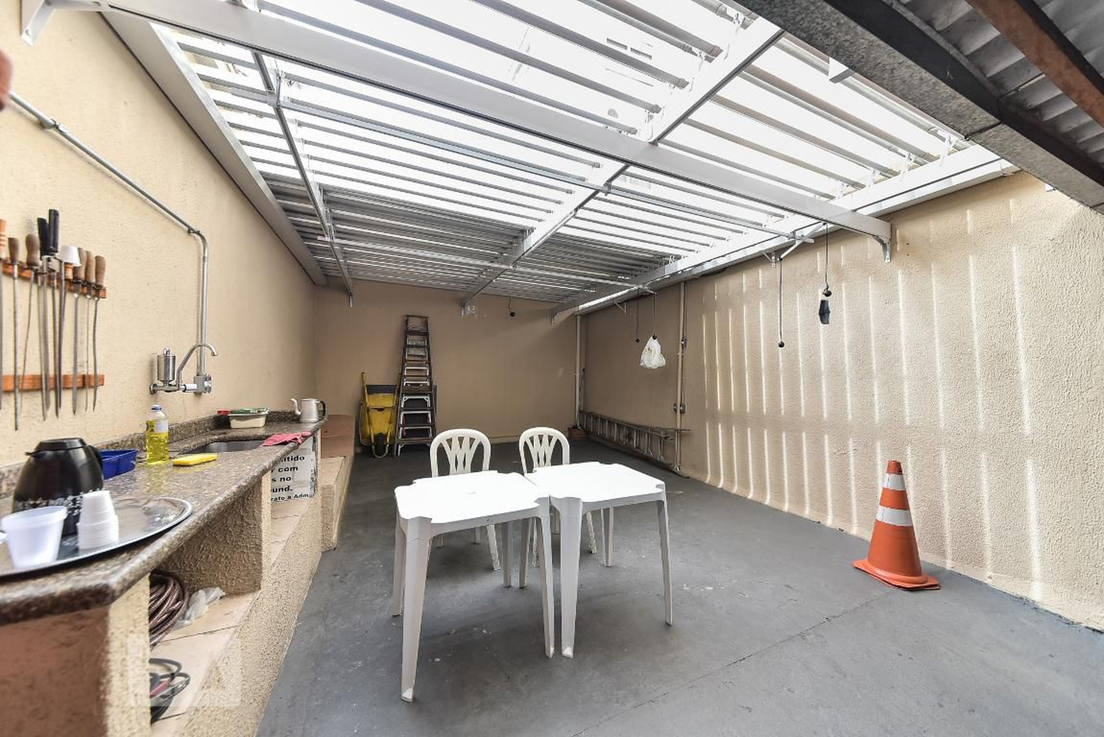 Churrasqueira - Conjunto Habitacional 21 de Abriledifício Vila Rica