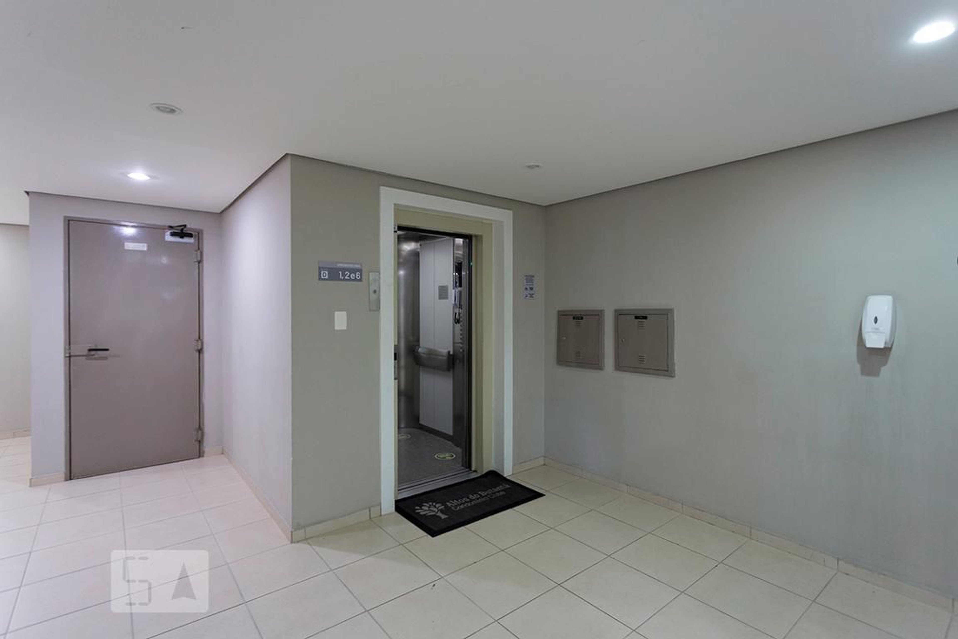 Hall social - Edifício Altos do Butantã