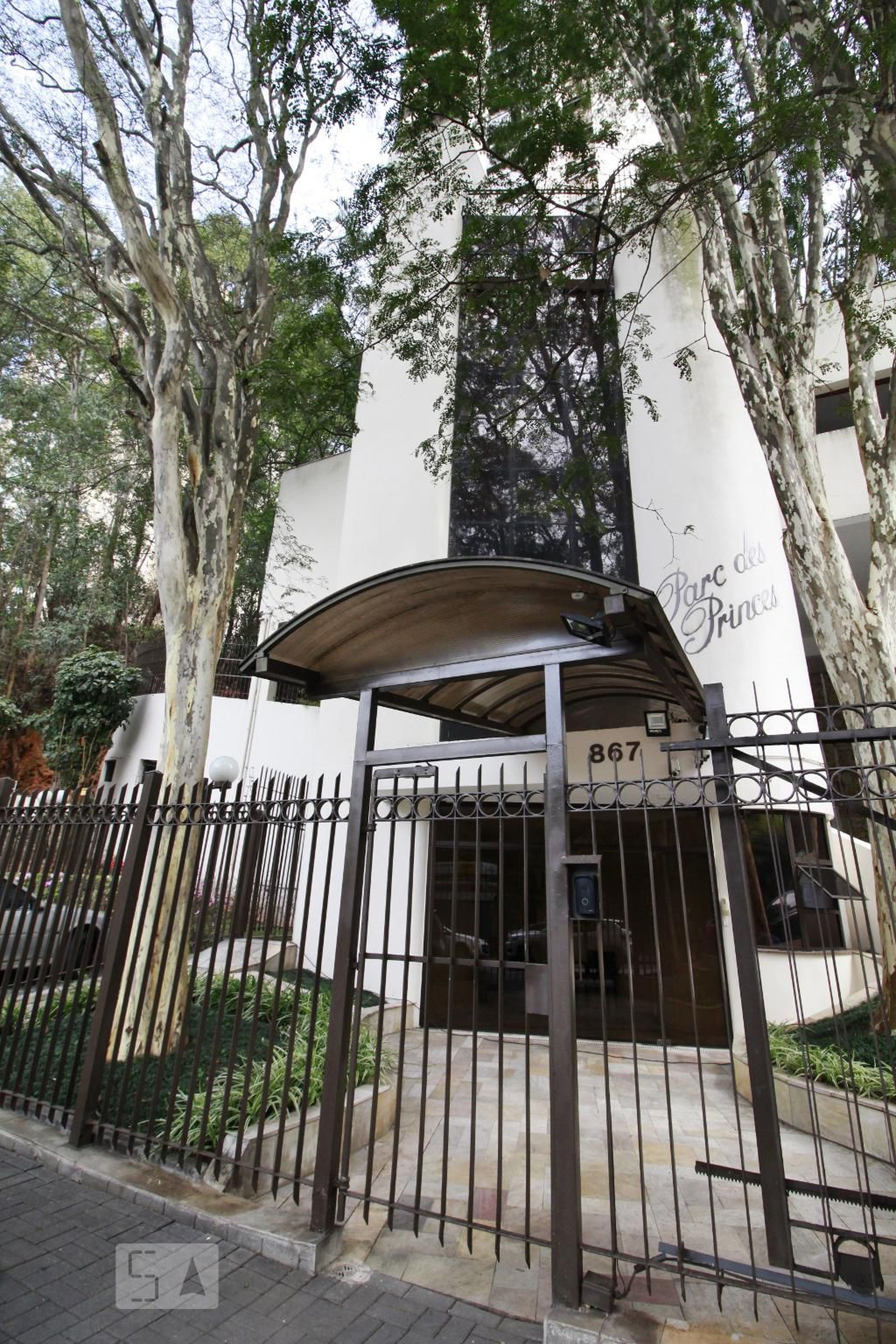 Fachada Condomínio em Rua Deputado João Sussumu Hirata, 865