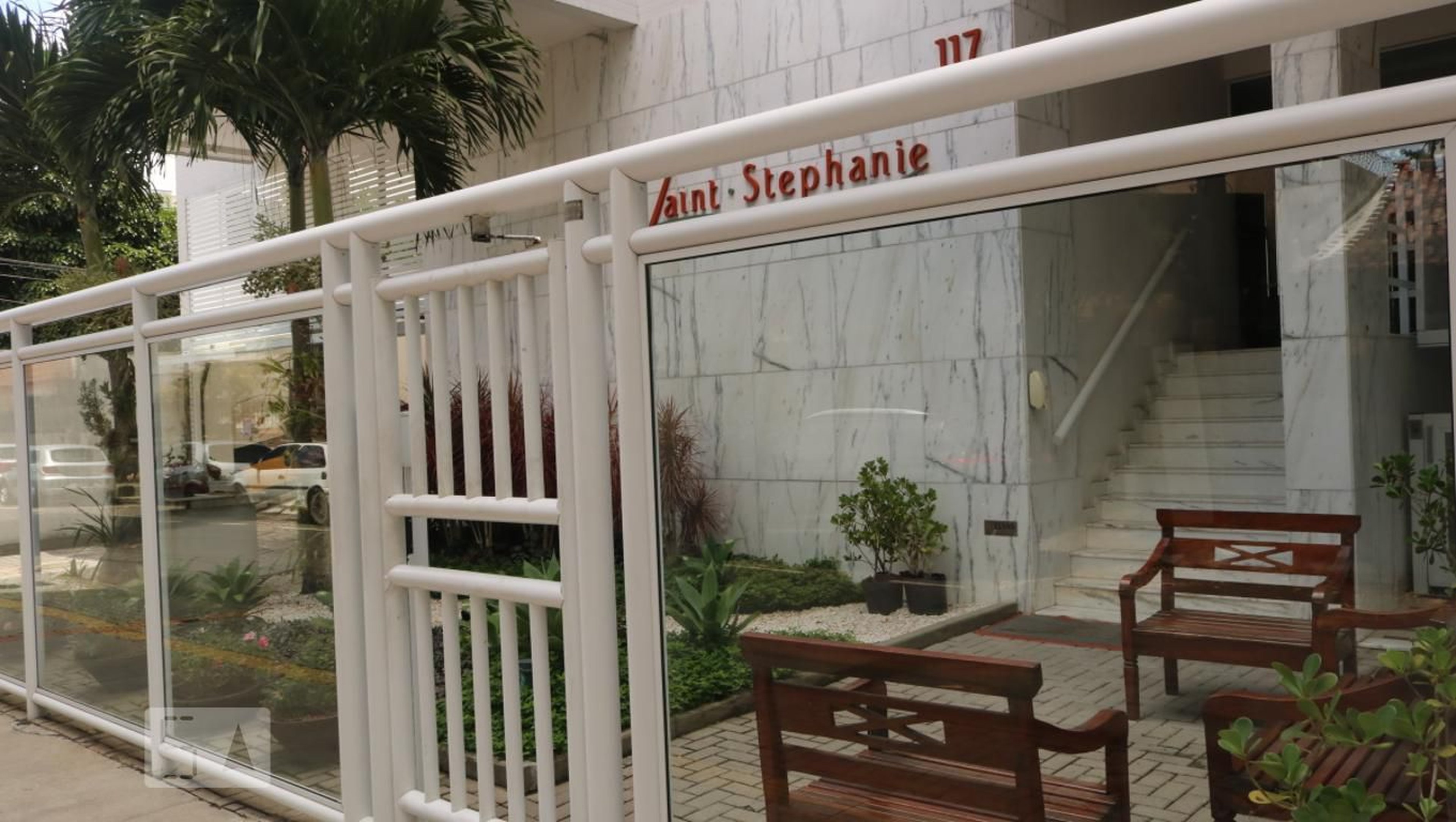 Fachada do Condomínio Condomínio Saint Stephanie