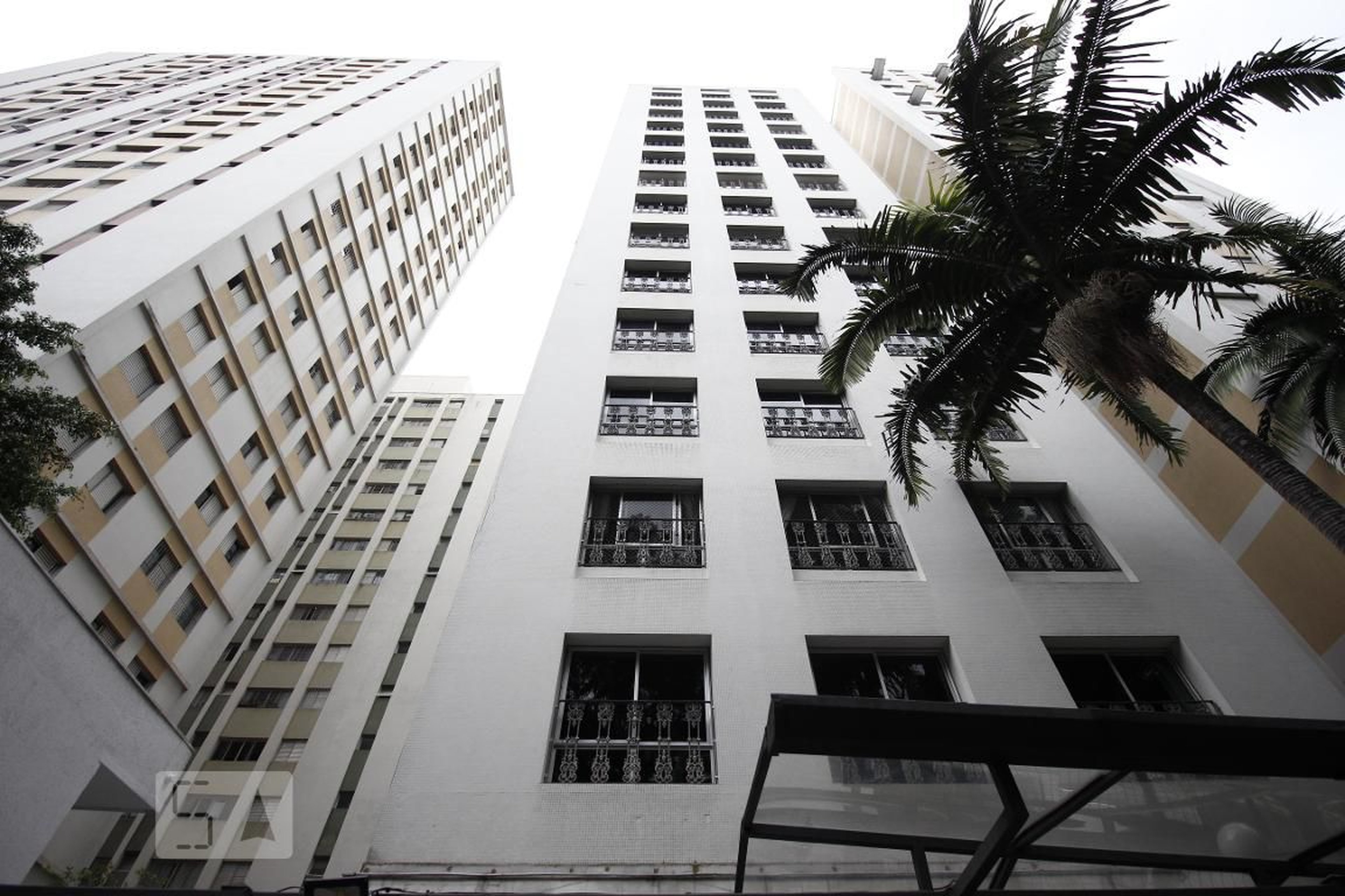 Prédio Condomínio Vitória Regia