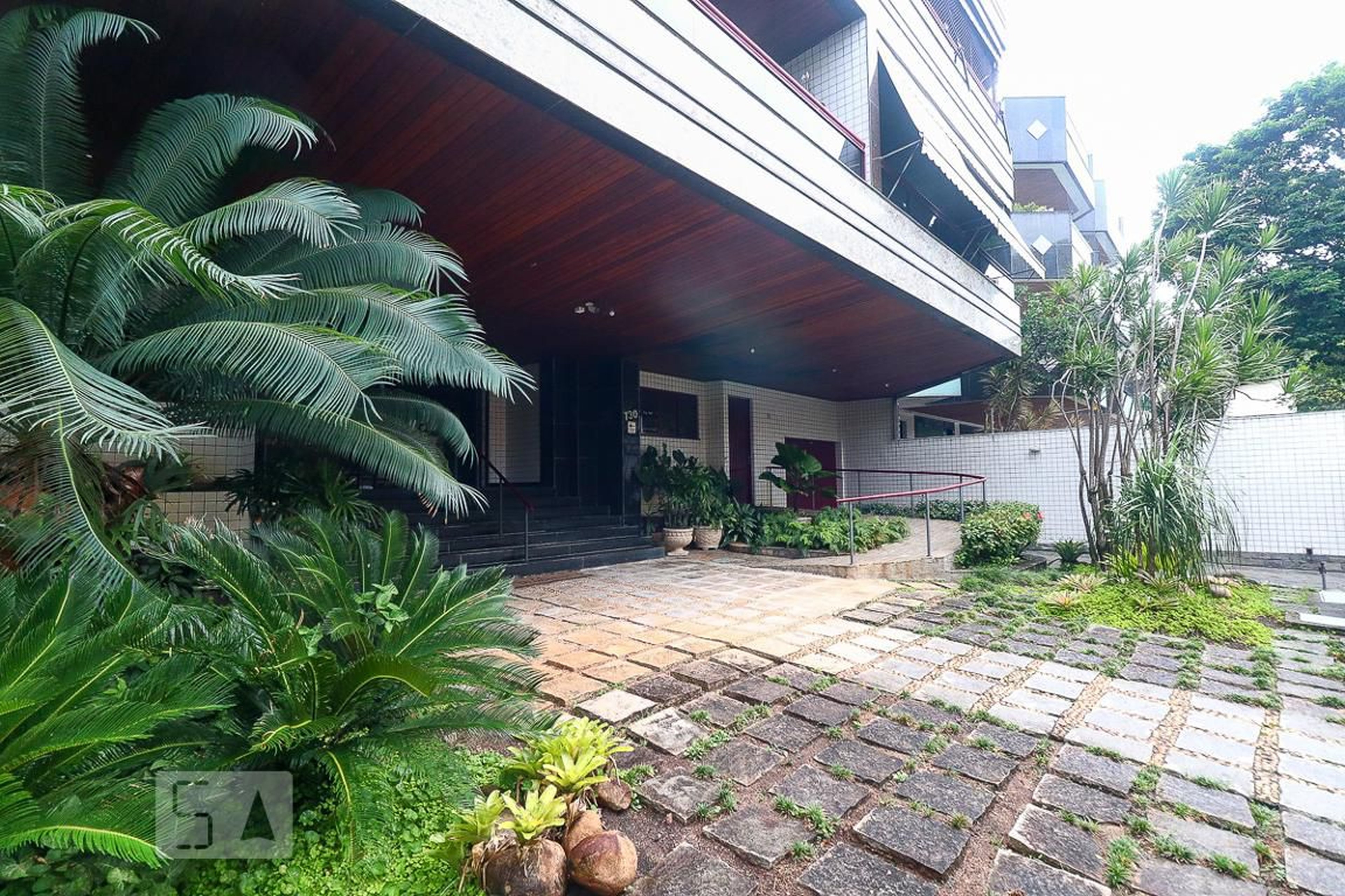 Entrada - Edifício Rainha