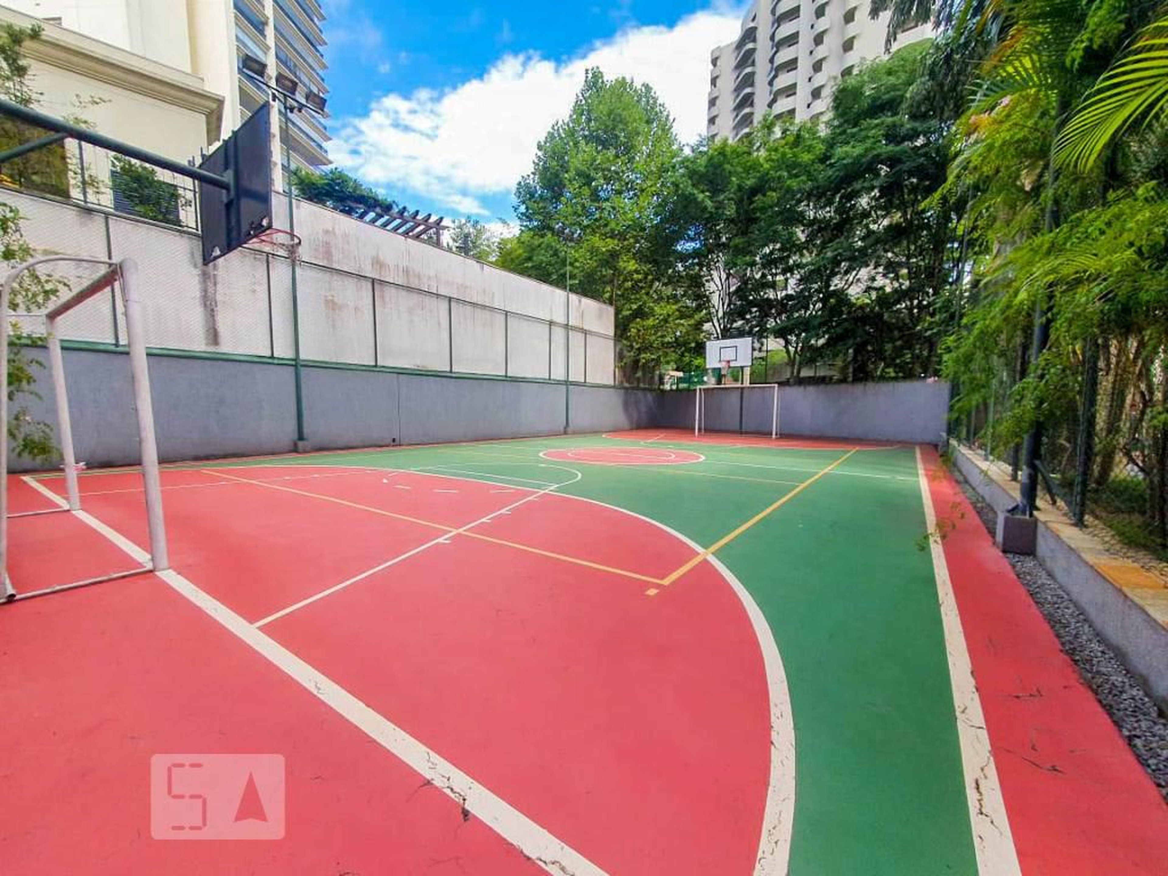 Quadra Esportiva - Maison Carmel