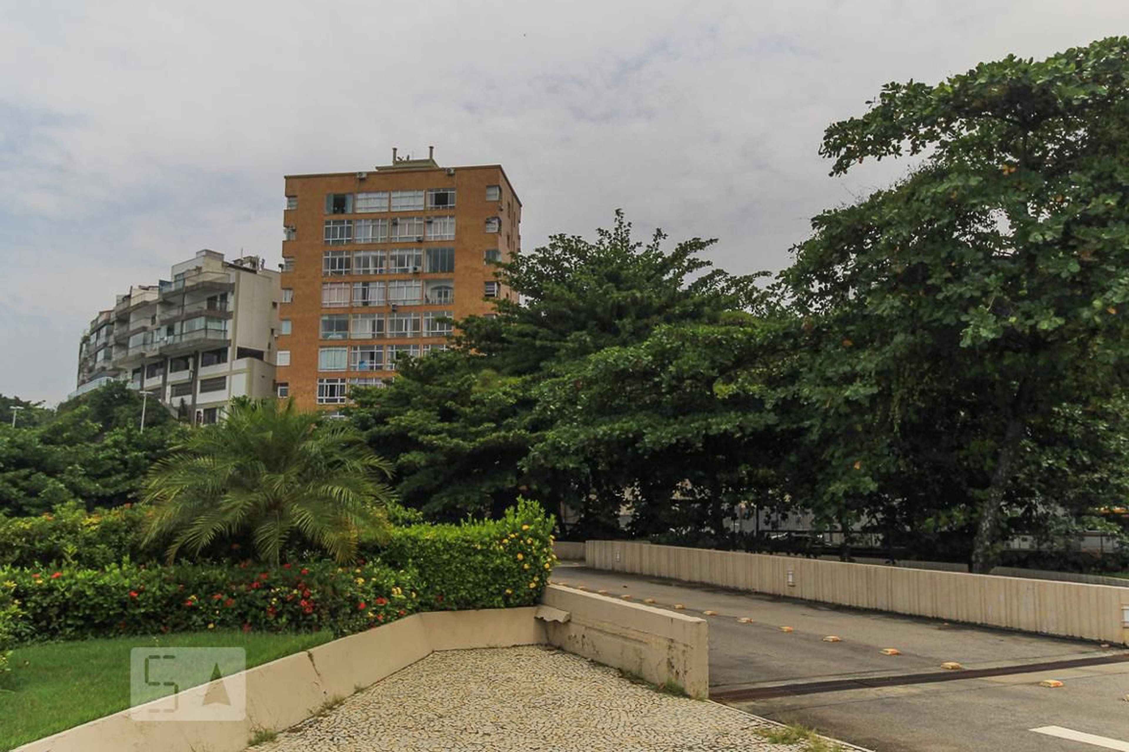 Fachada Condomínio em Avenida Niemeyer, 174