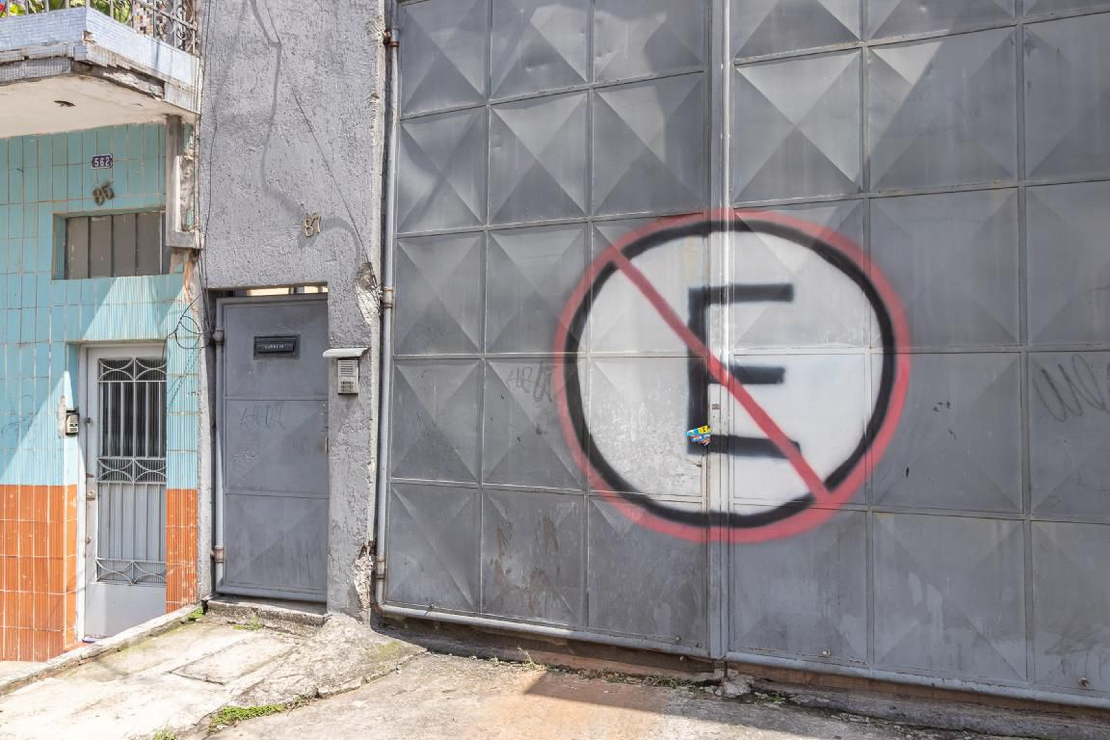 Fachada Condomínio em R. Felipe José de Figueiredo, 85