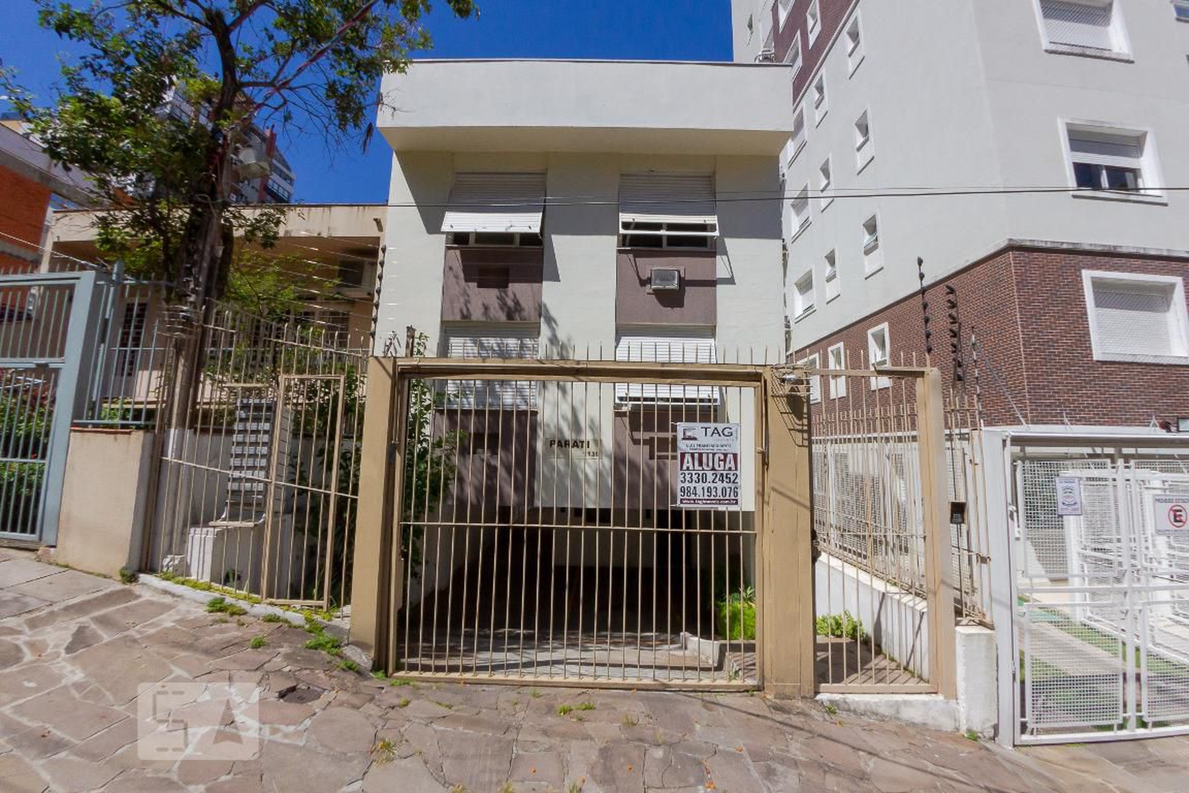 Fachada do Prédio Condomínio Parati