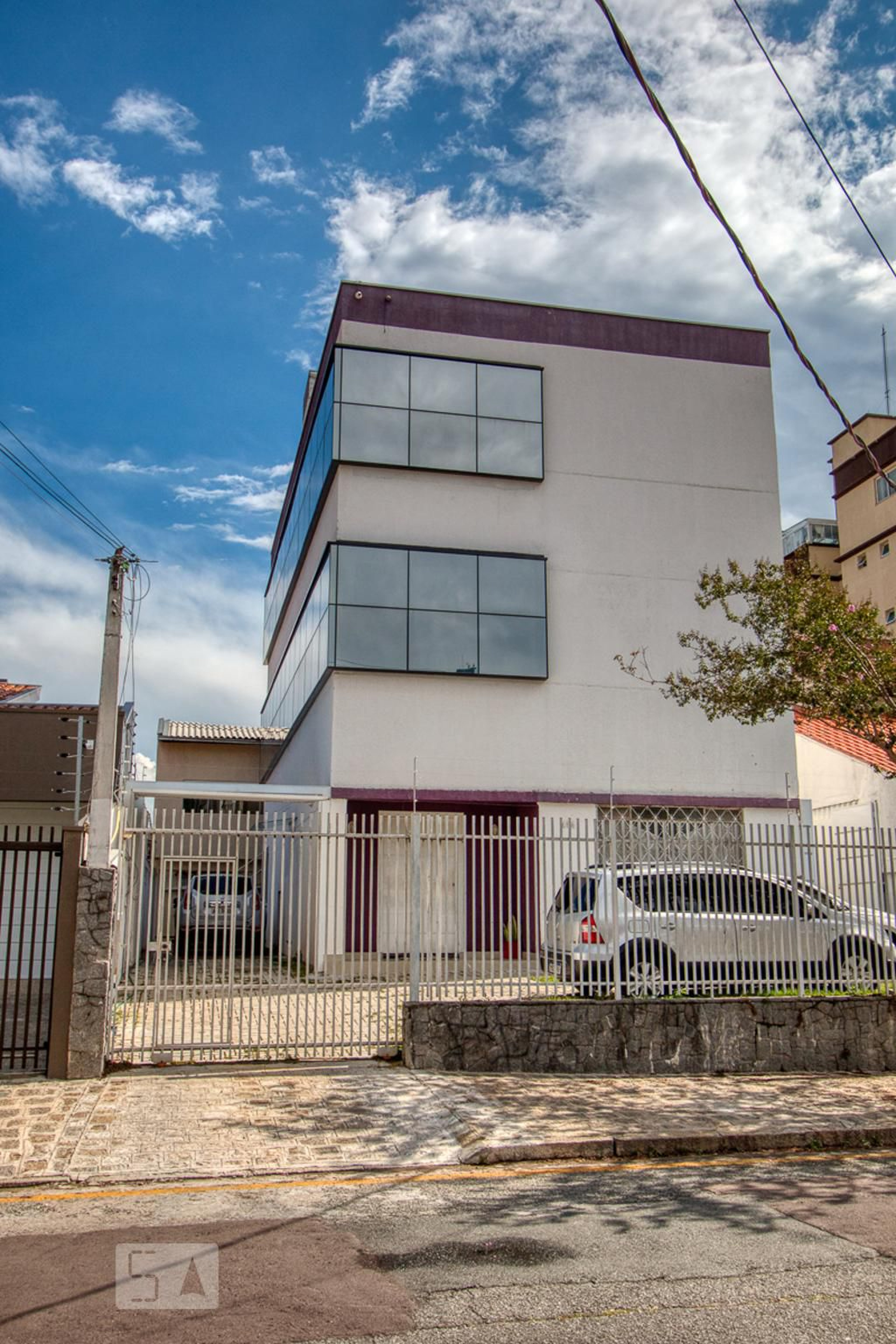 Fachada Condomínio em Rua Doutor Corrêa Coelho, 484