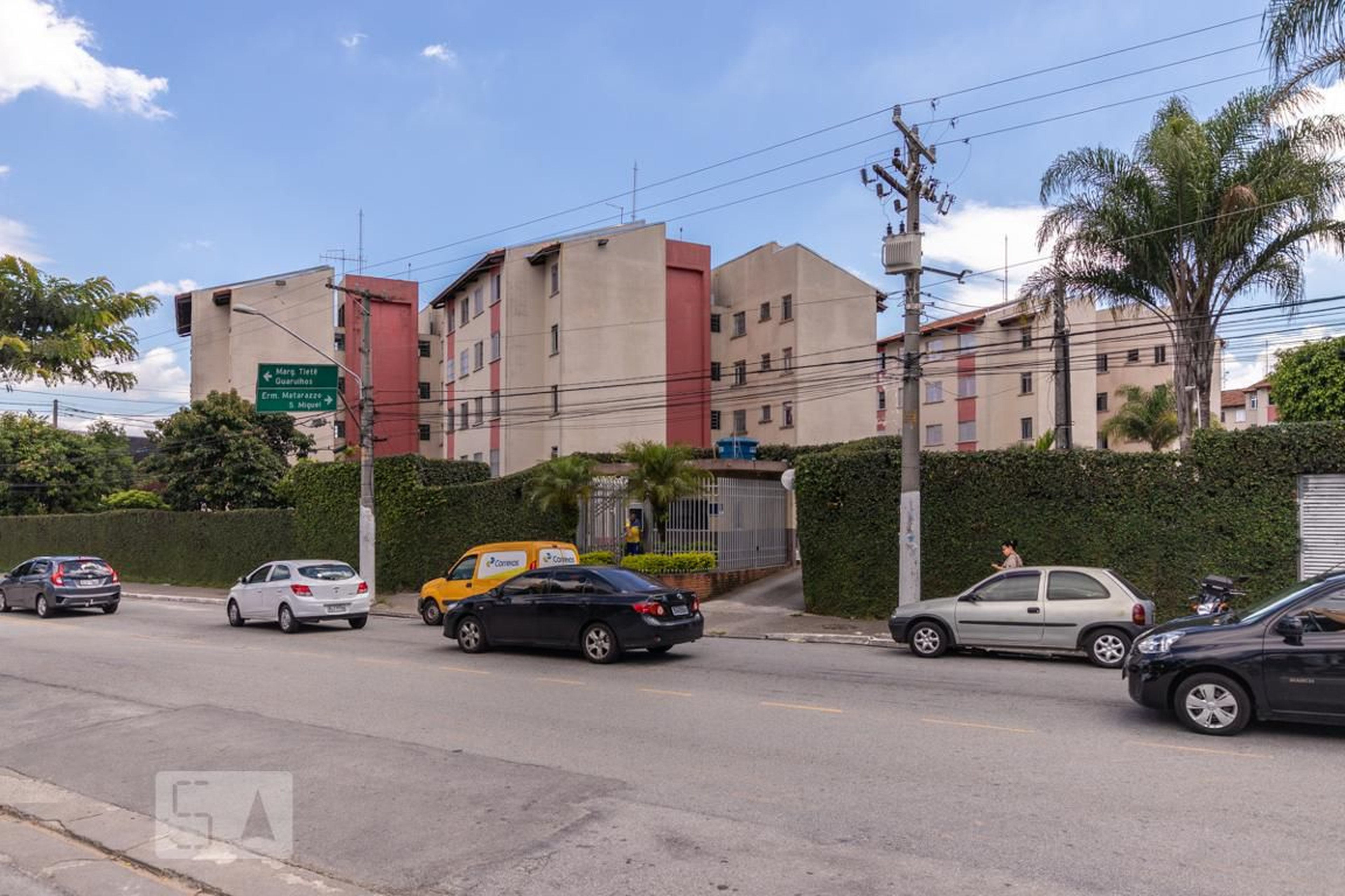 Fachada Condomínio em R. Olho Dágua do Borges, Vila Silvia