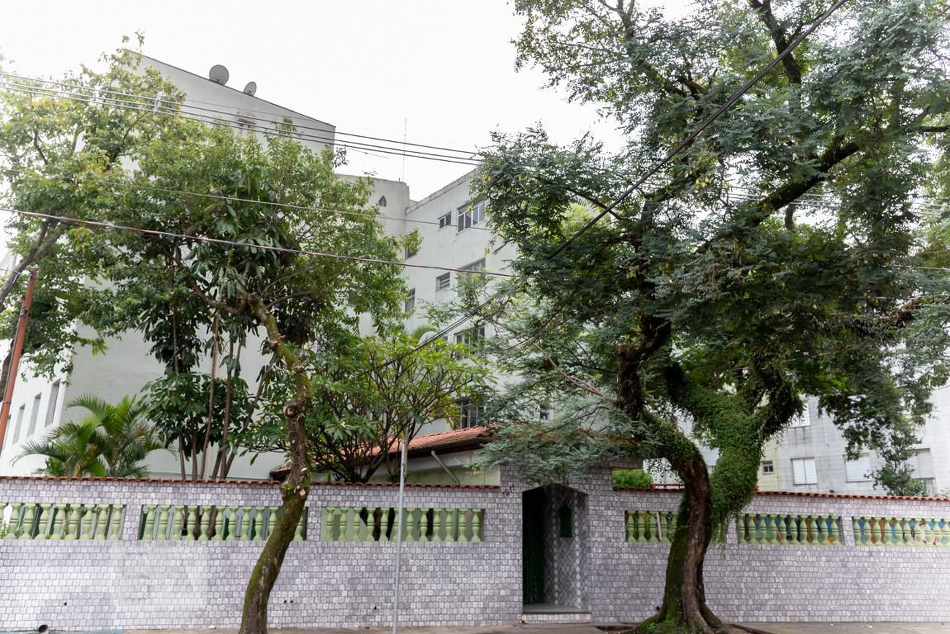 Fachada do Condomínio Condomínio em Avenida Waldemar Tietz, 1211