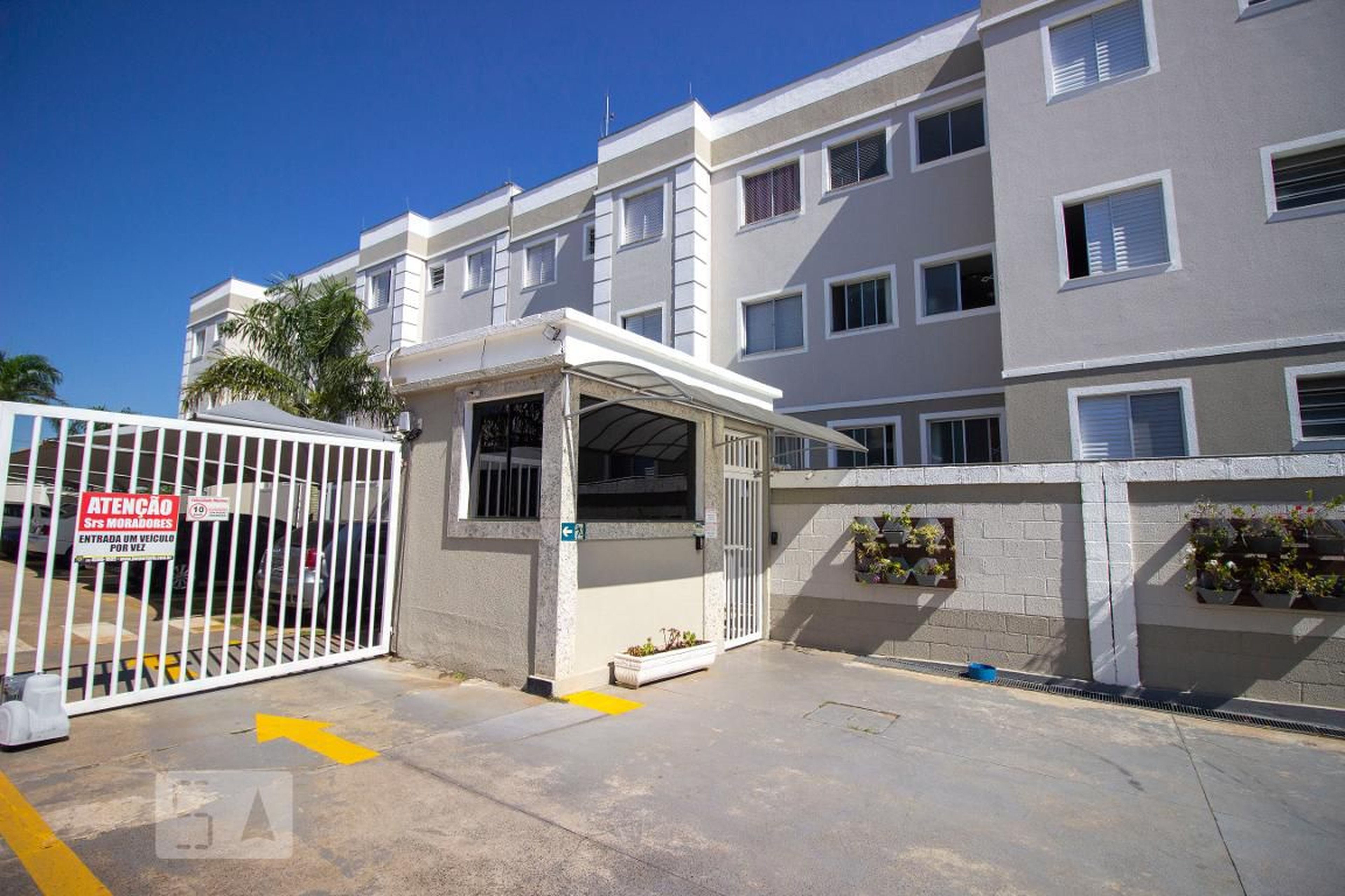 Fachada do Condomínio Residencial Begônias