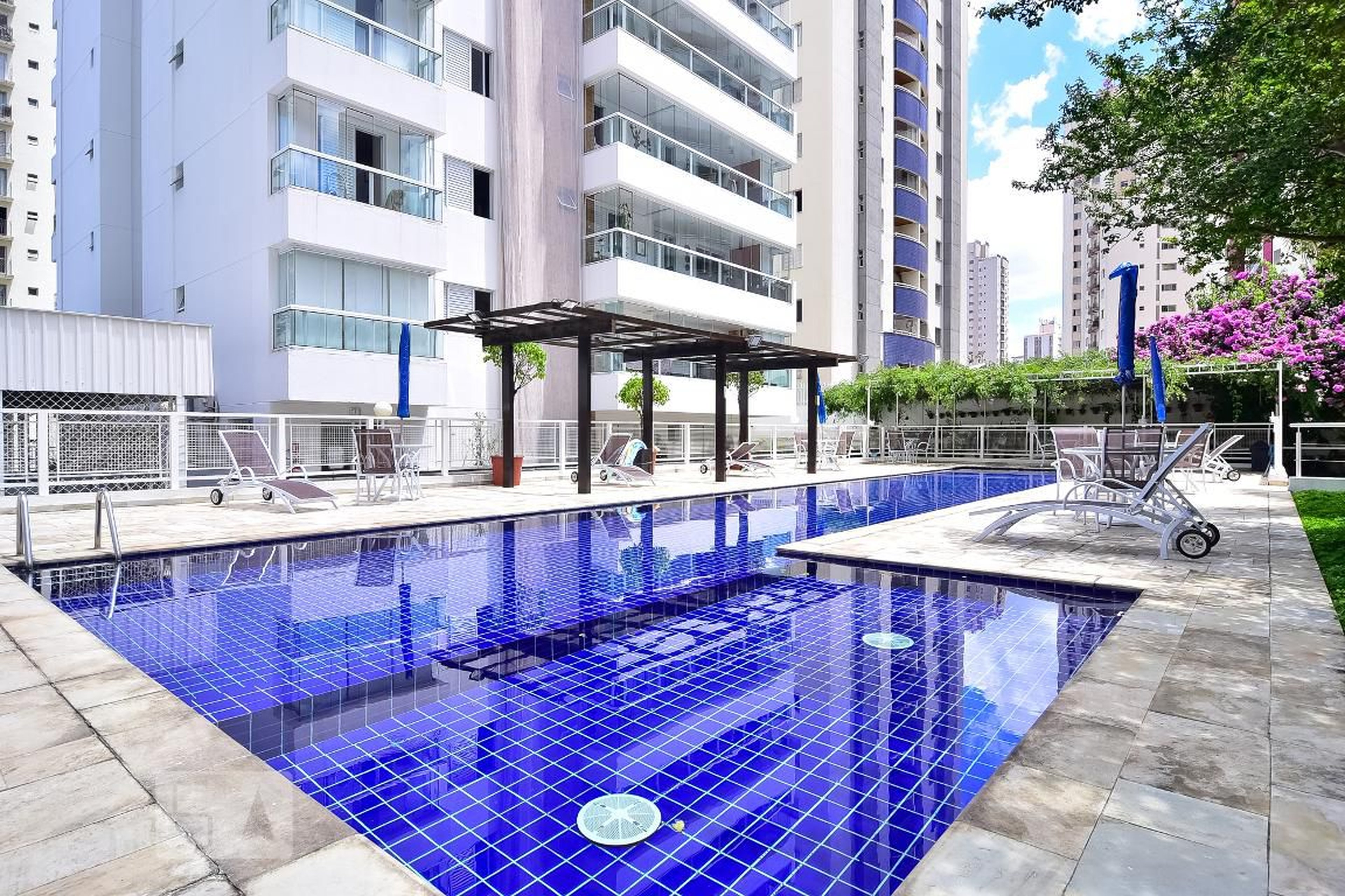 Piscina - Edifício Barcelona