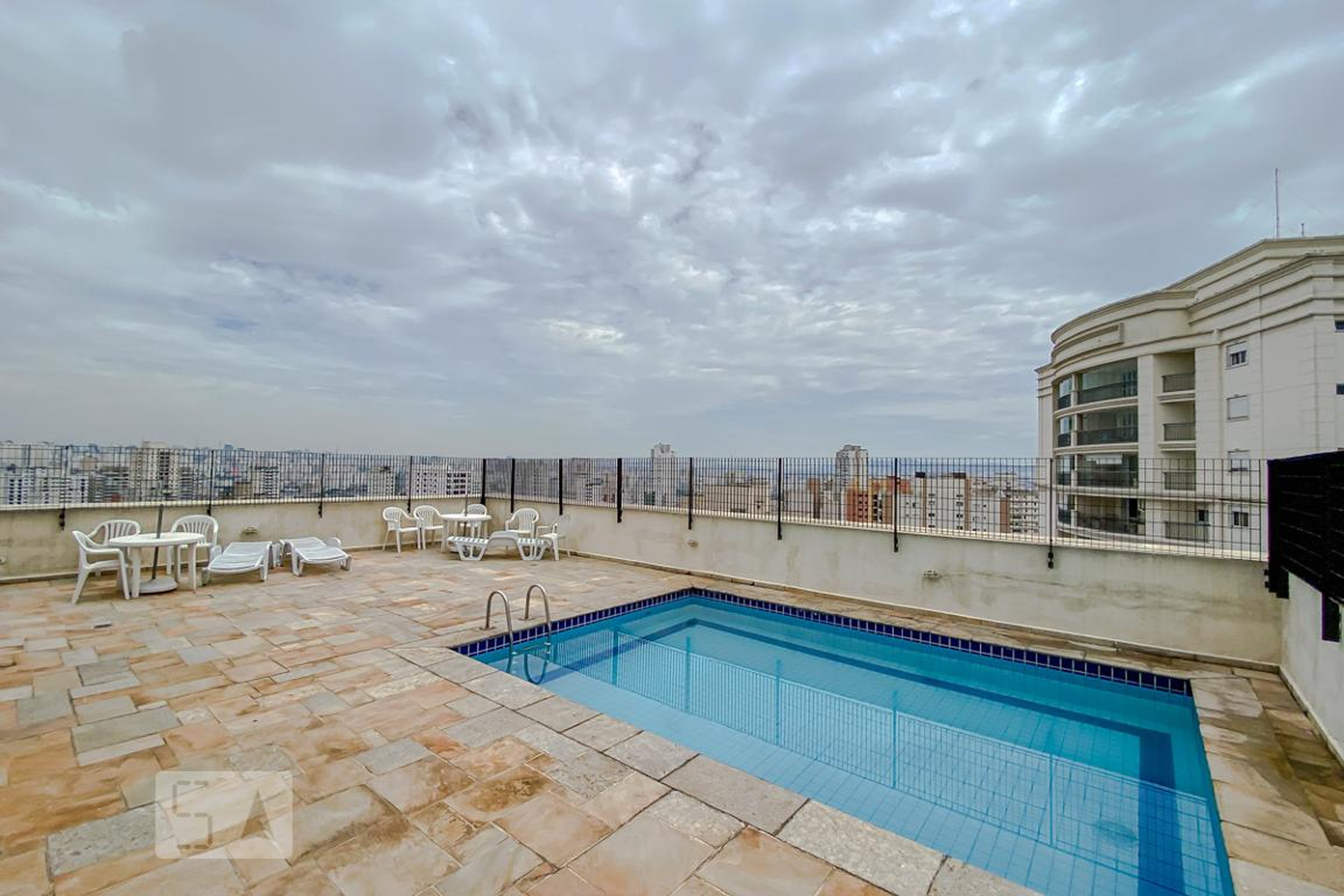 Piscina - Piazza Di Napoli