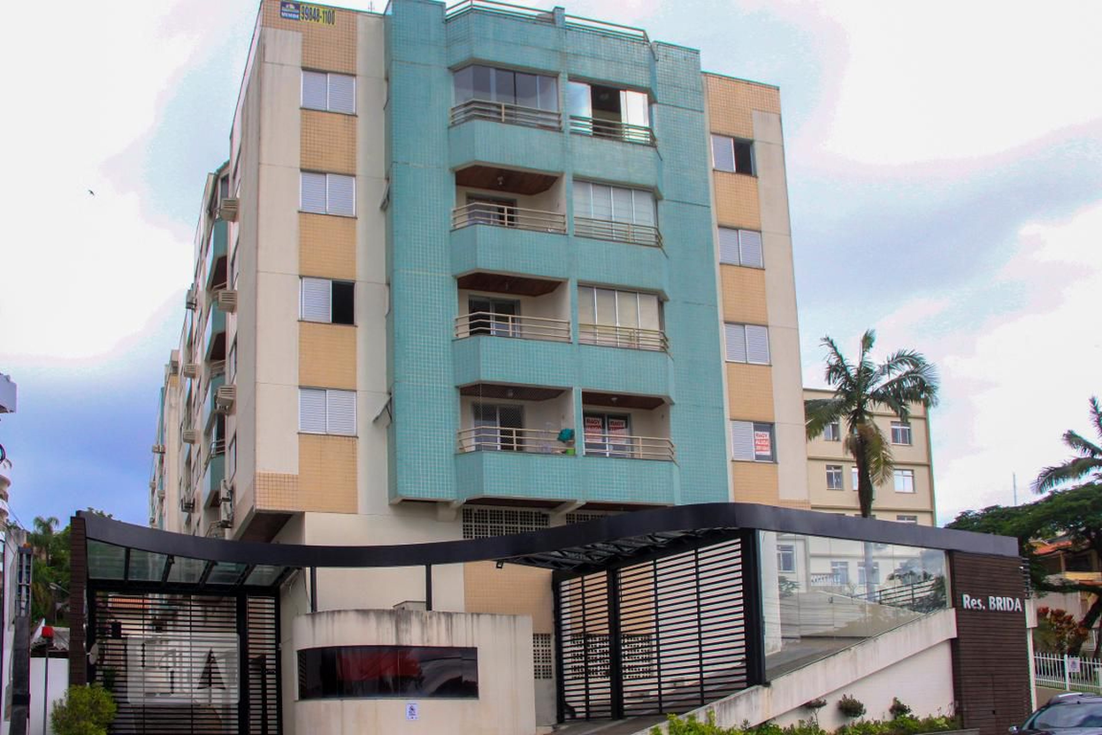 Fachada do Condomínio residencial brida