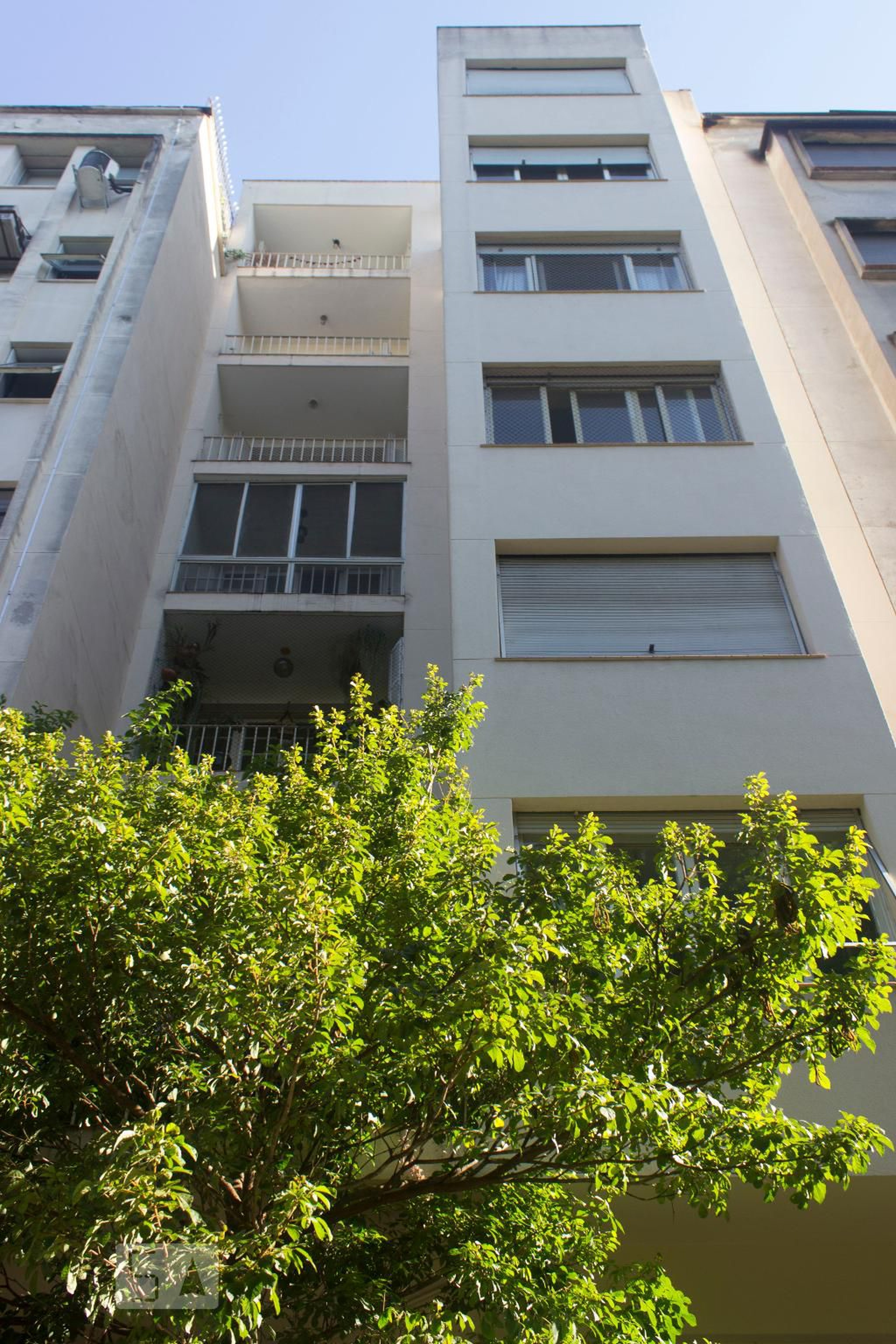 Fachada Condomínio em Rua General Jardim, 472