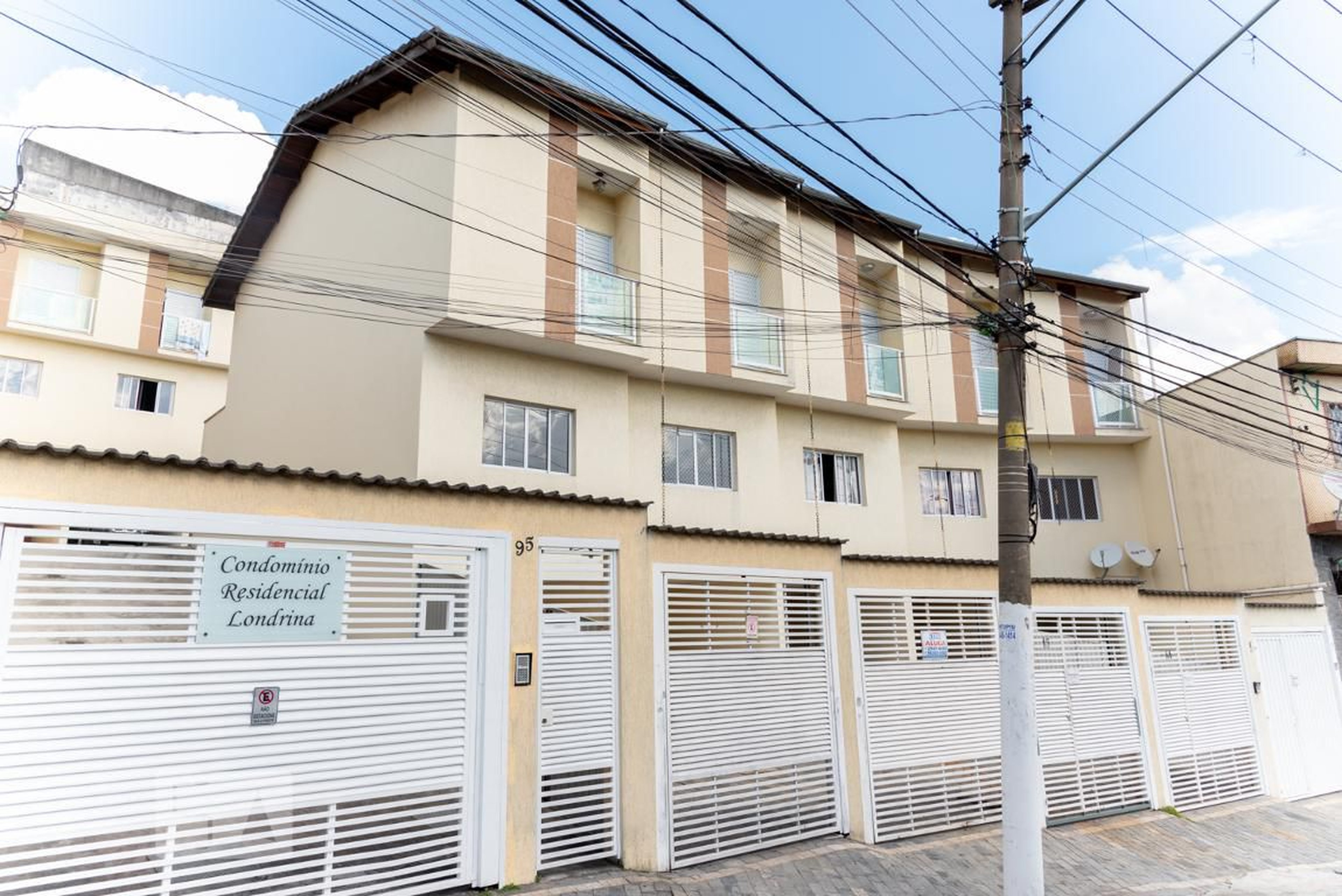 Fachada do Condomínio Residencial Londrina