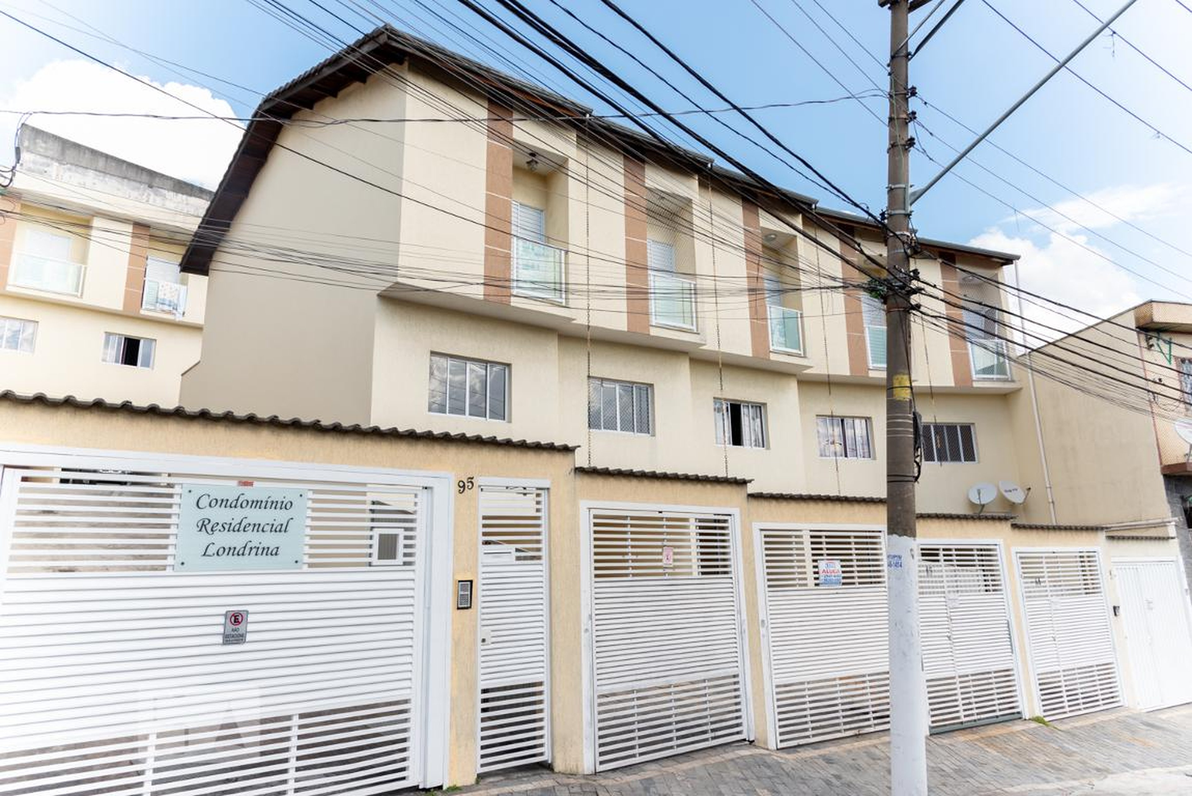 Fachada do Condomínio Residencial Londrina