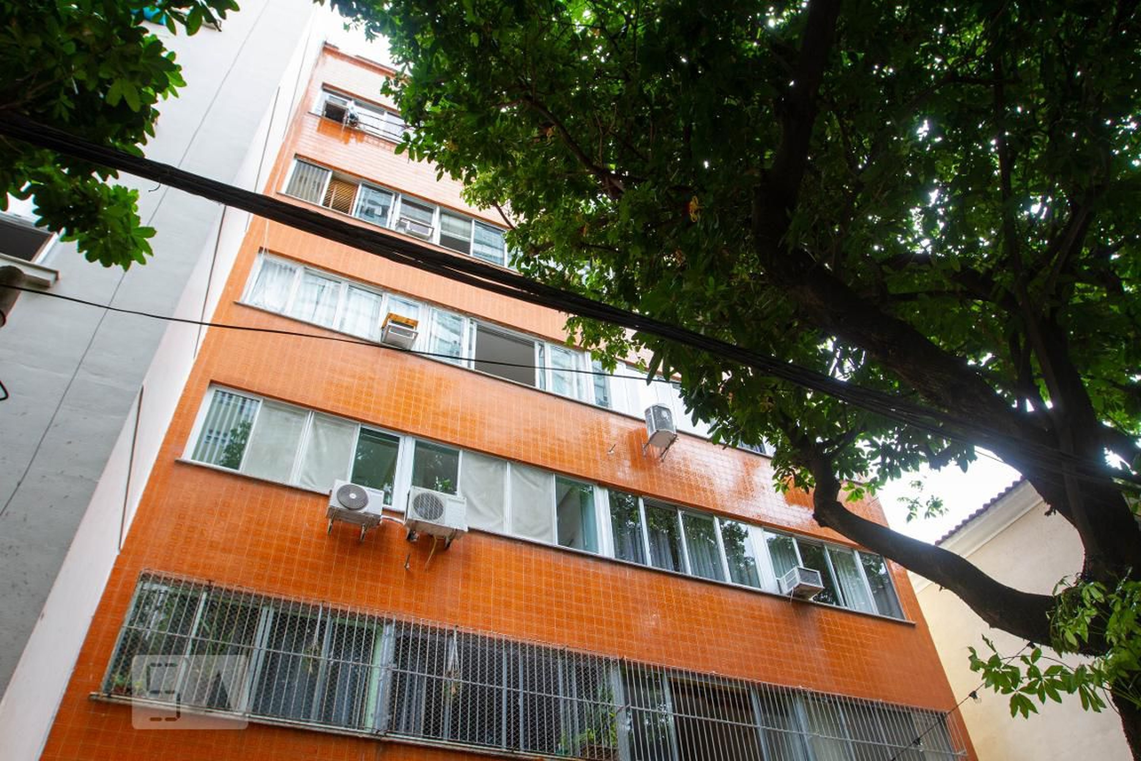 Fachada do Prédio Condomínio Jaguar