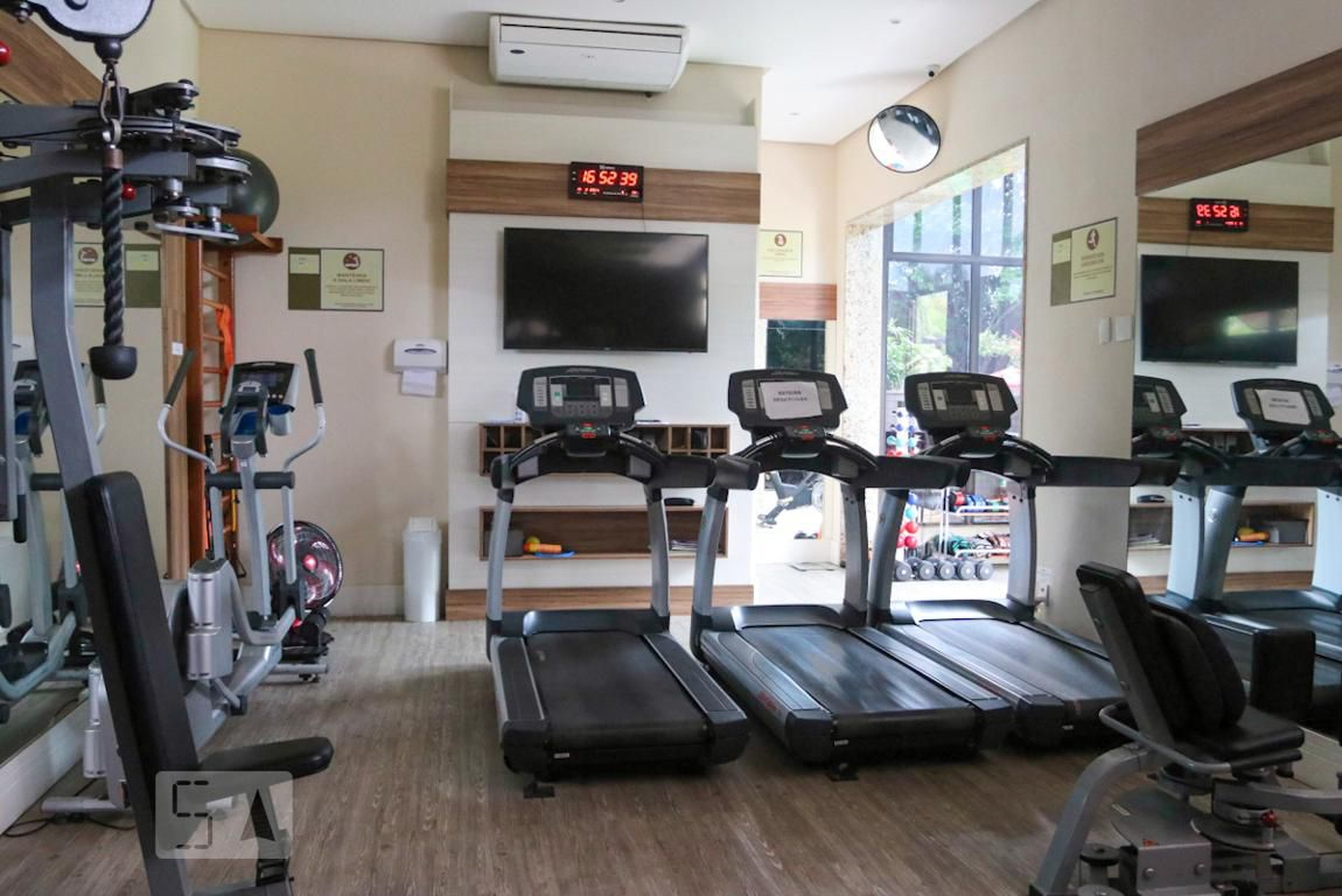 Academia - Pedra de Itaúna