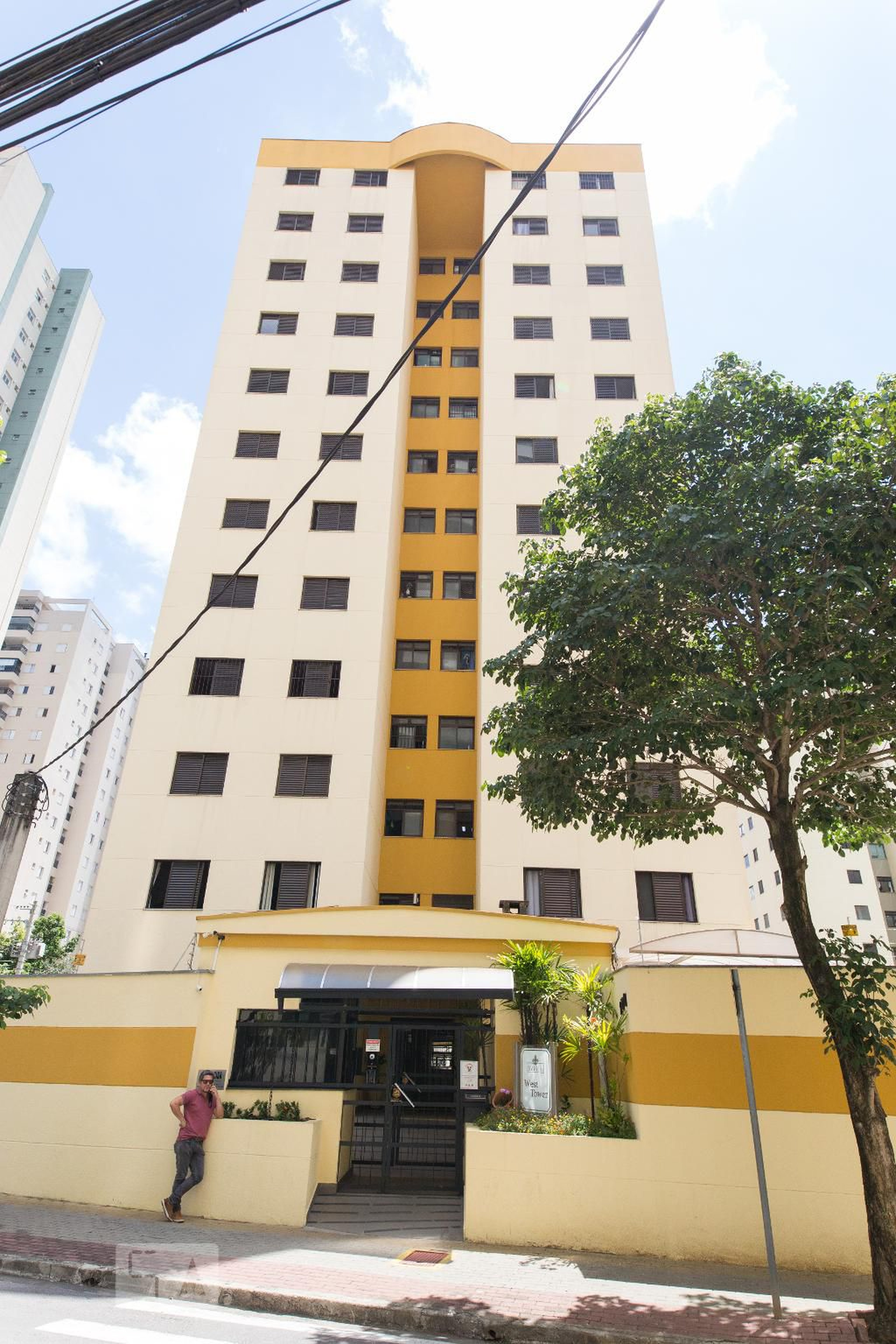 Fachada Condomínio West Tower