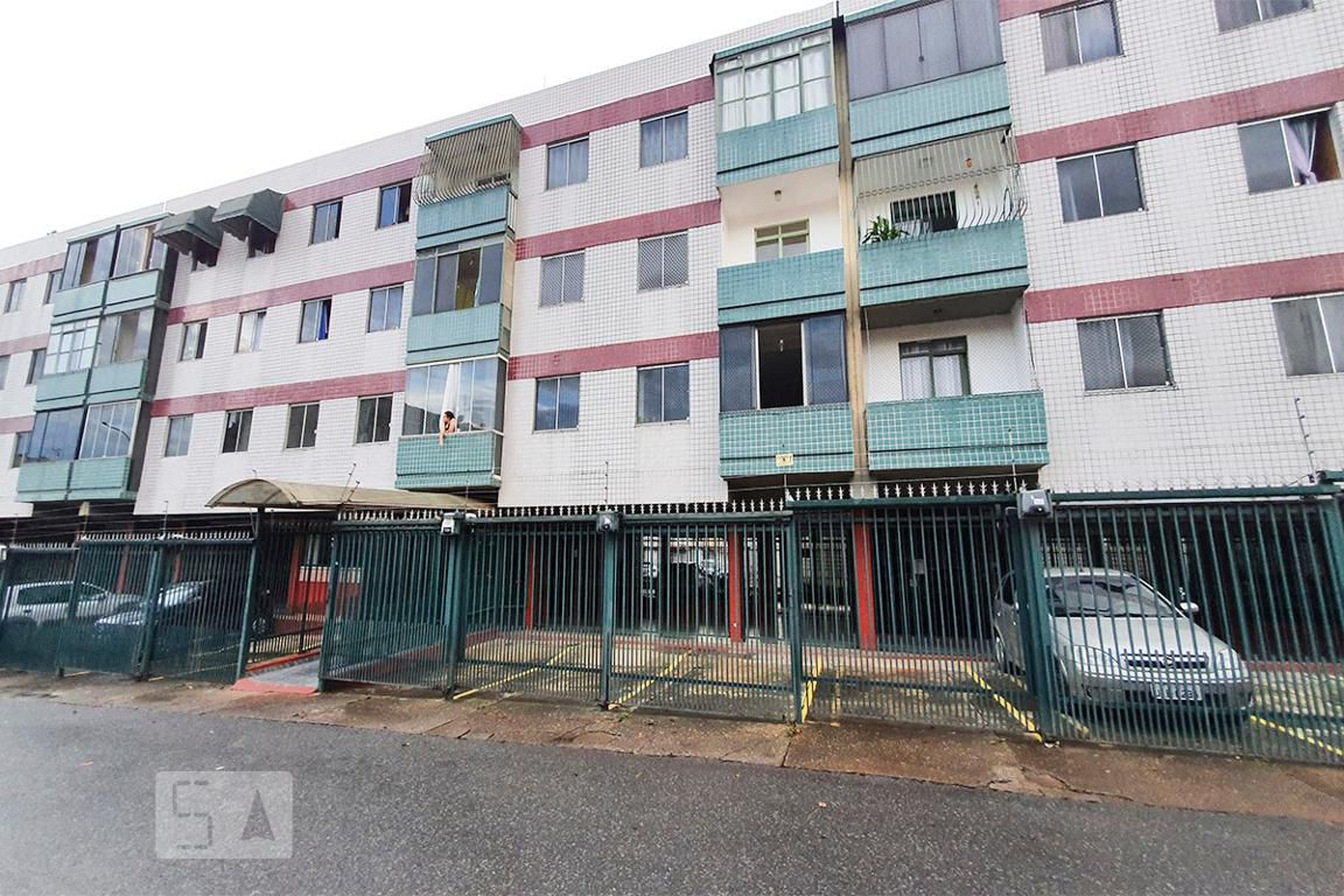 Fachada do Prédio Condomínio em Qi 18, Bloco T