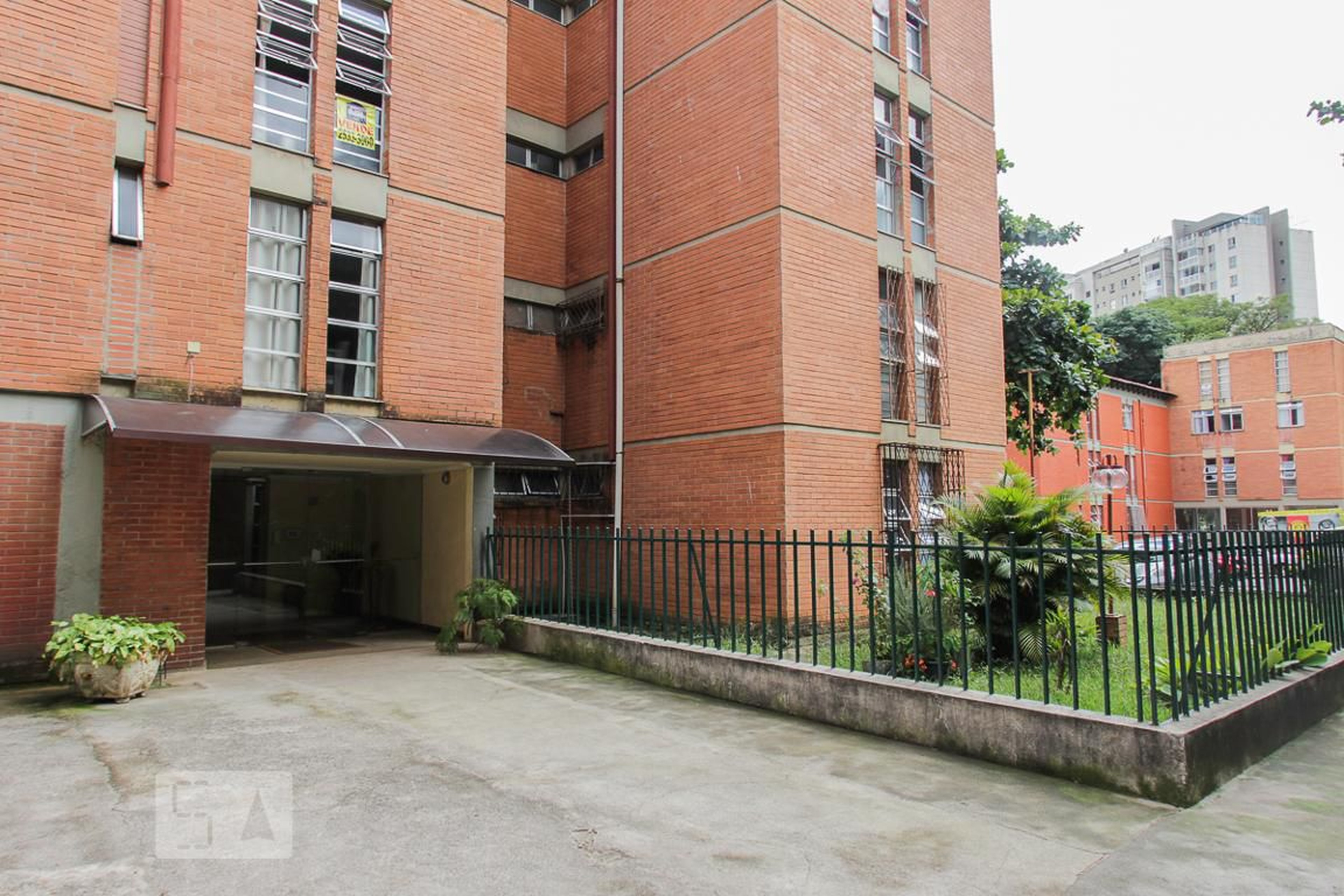 Entrada do Prédio - Costa do Marfim