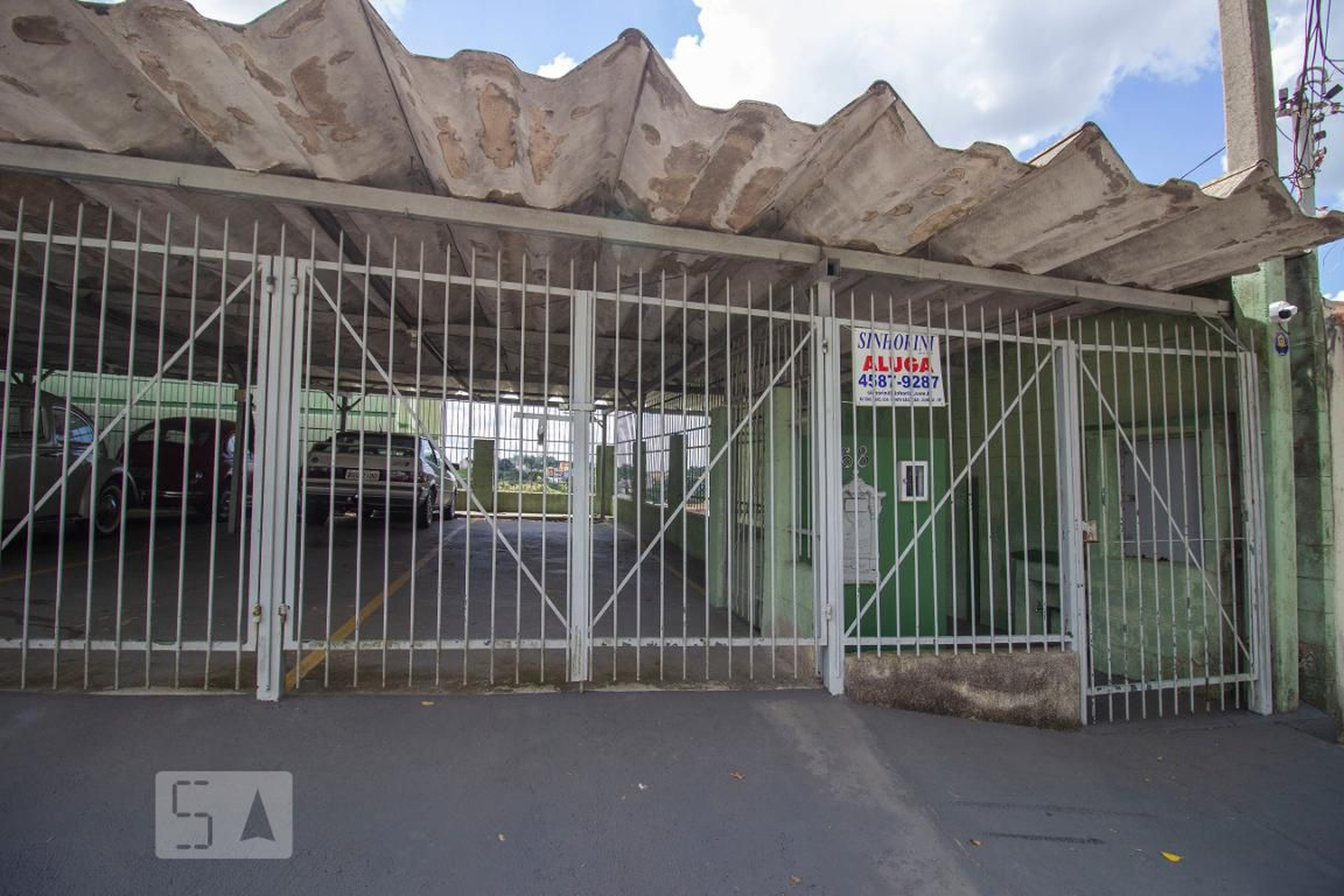 Fachada do Condomínio Condomínio em Rua Pedro Lessa, 68