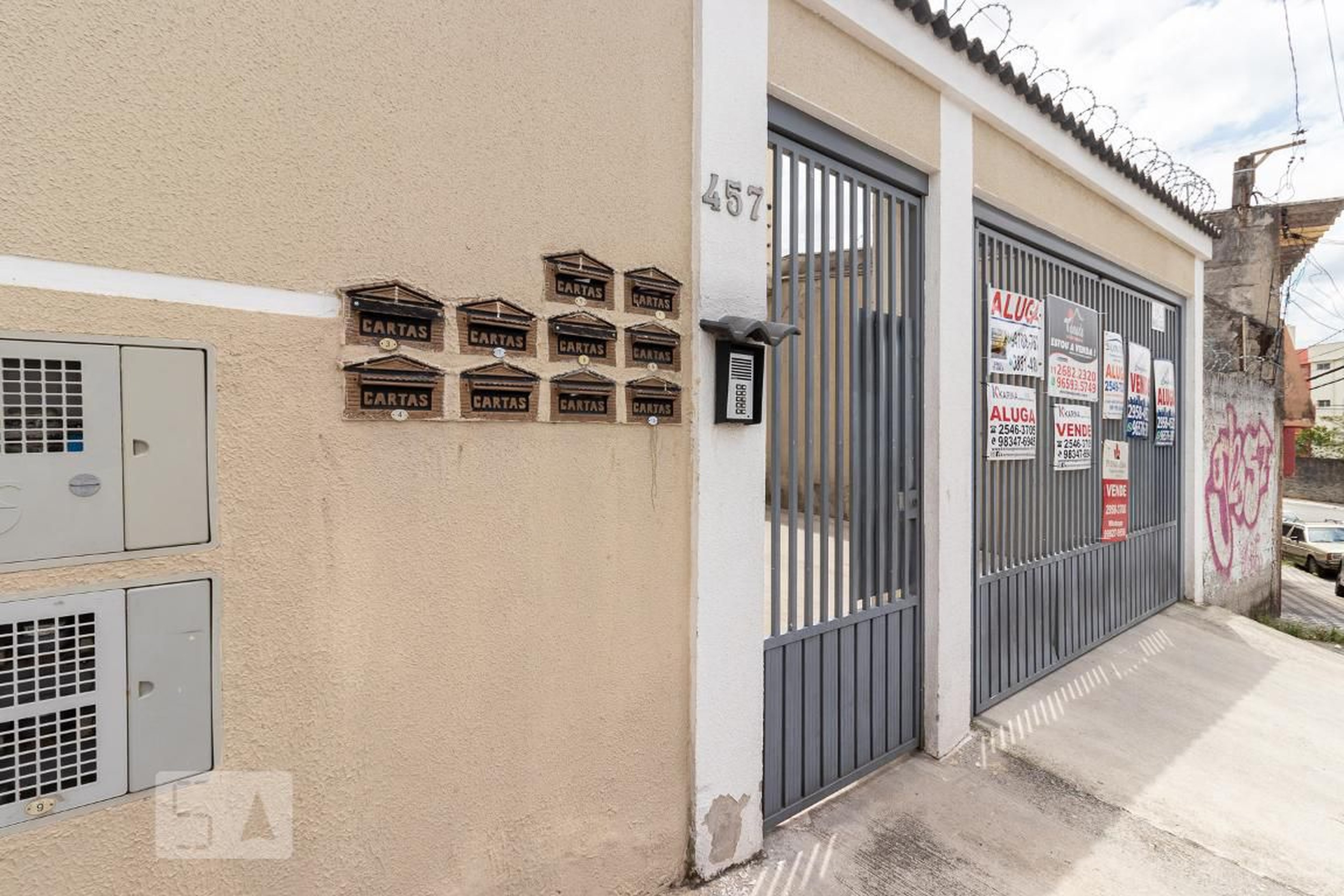 Fachada do Condomínio Condomínio Carlos Barbosa