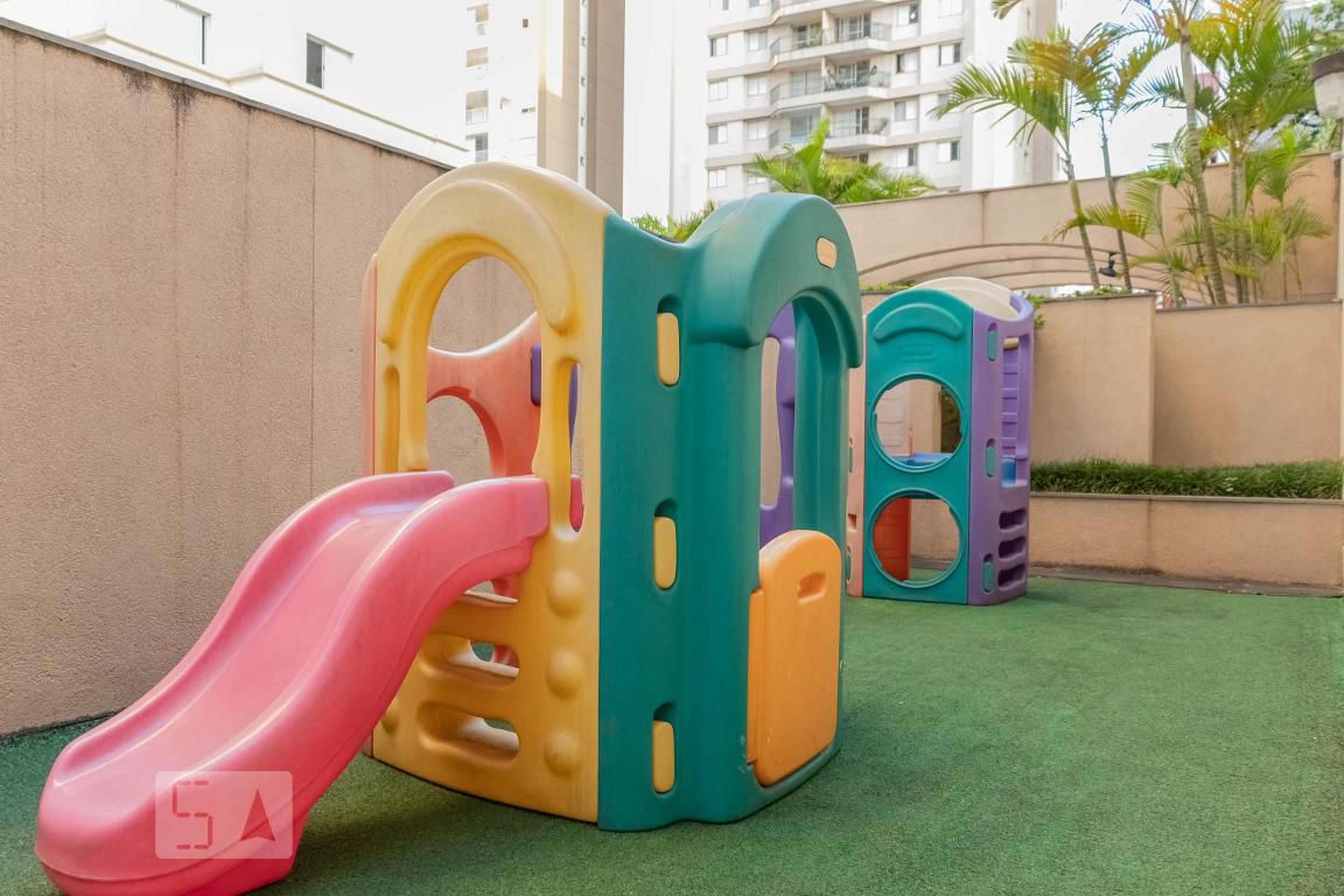 Playground - Edifício Saint Martin
