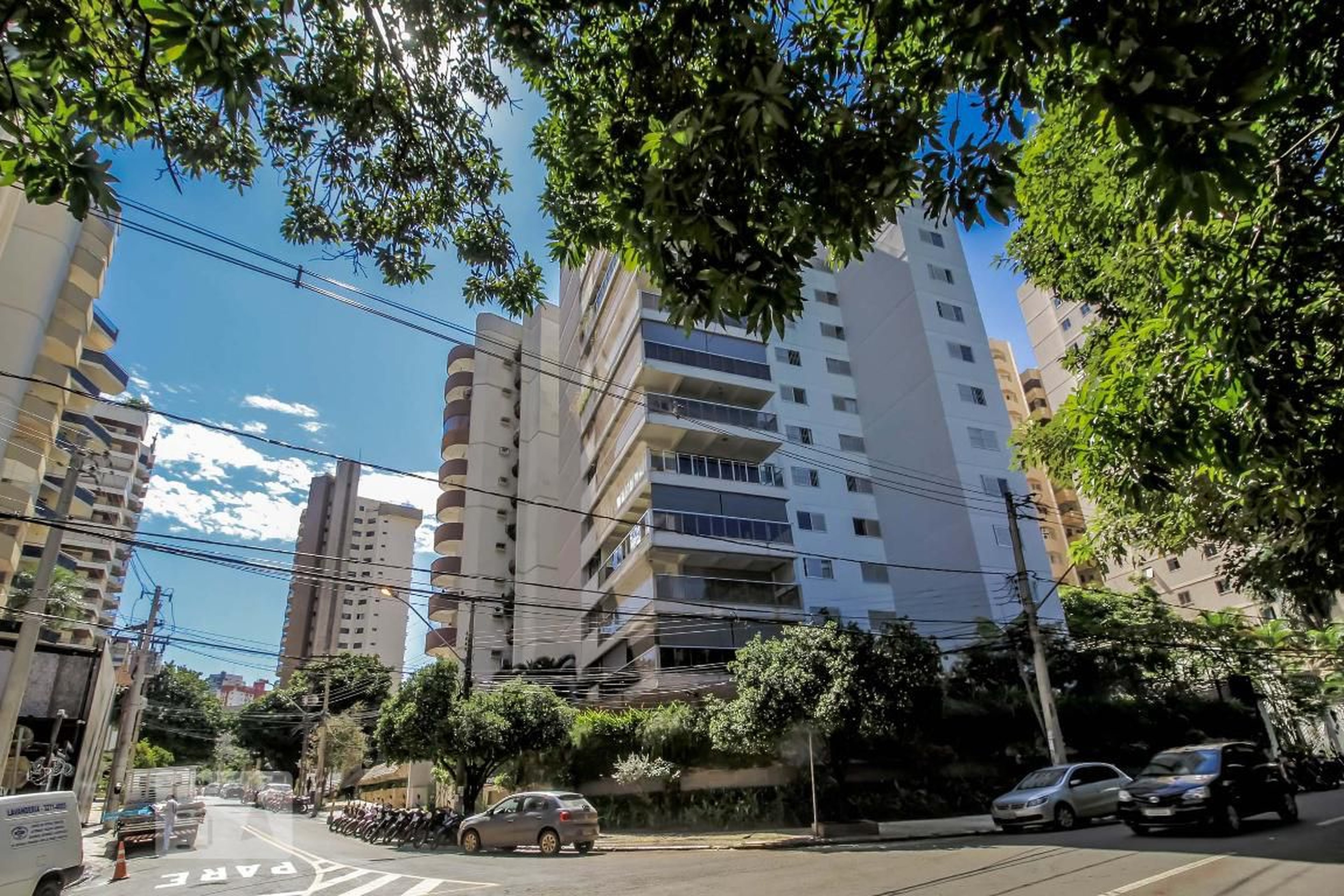 Fachada do Condomínio Condomínio em Rua 4, 625