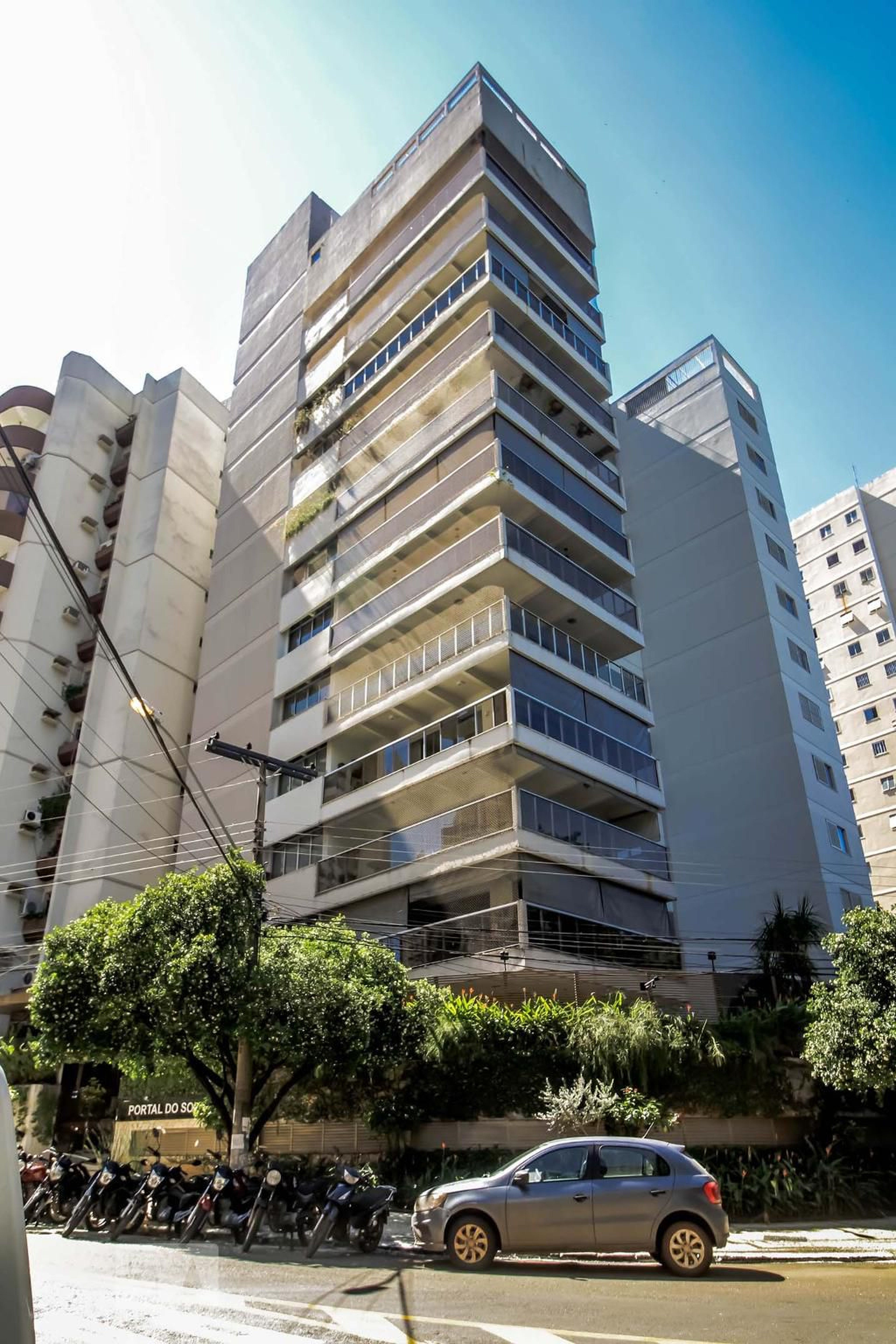 Fachada do Prédio Condomínio em Rua 4, 625