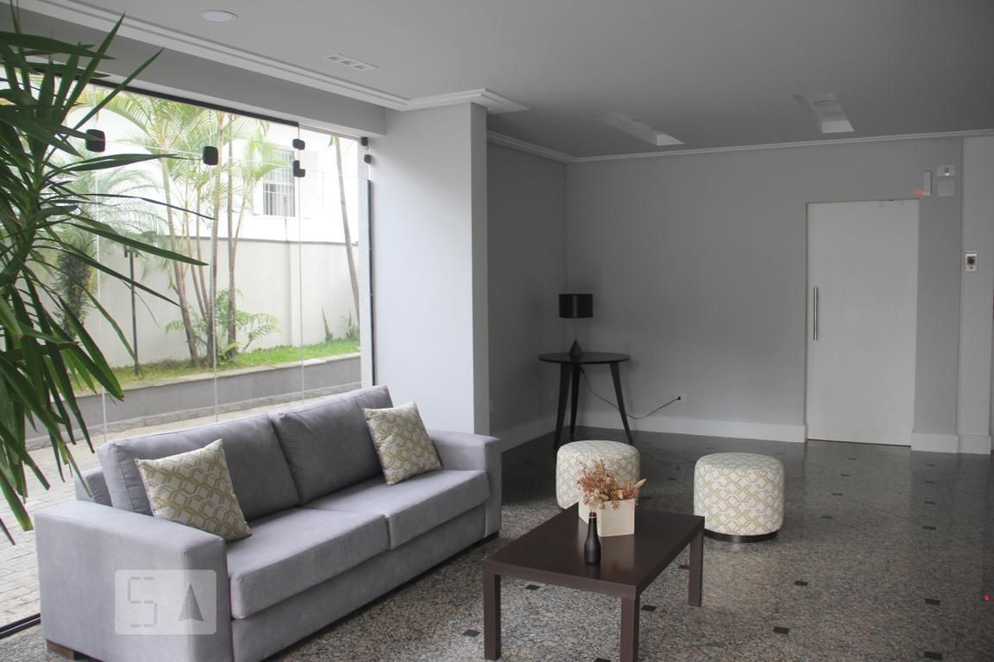 Hall - Edifício Leblon