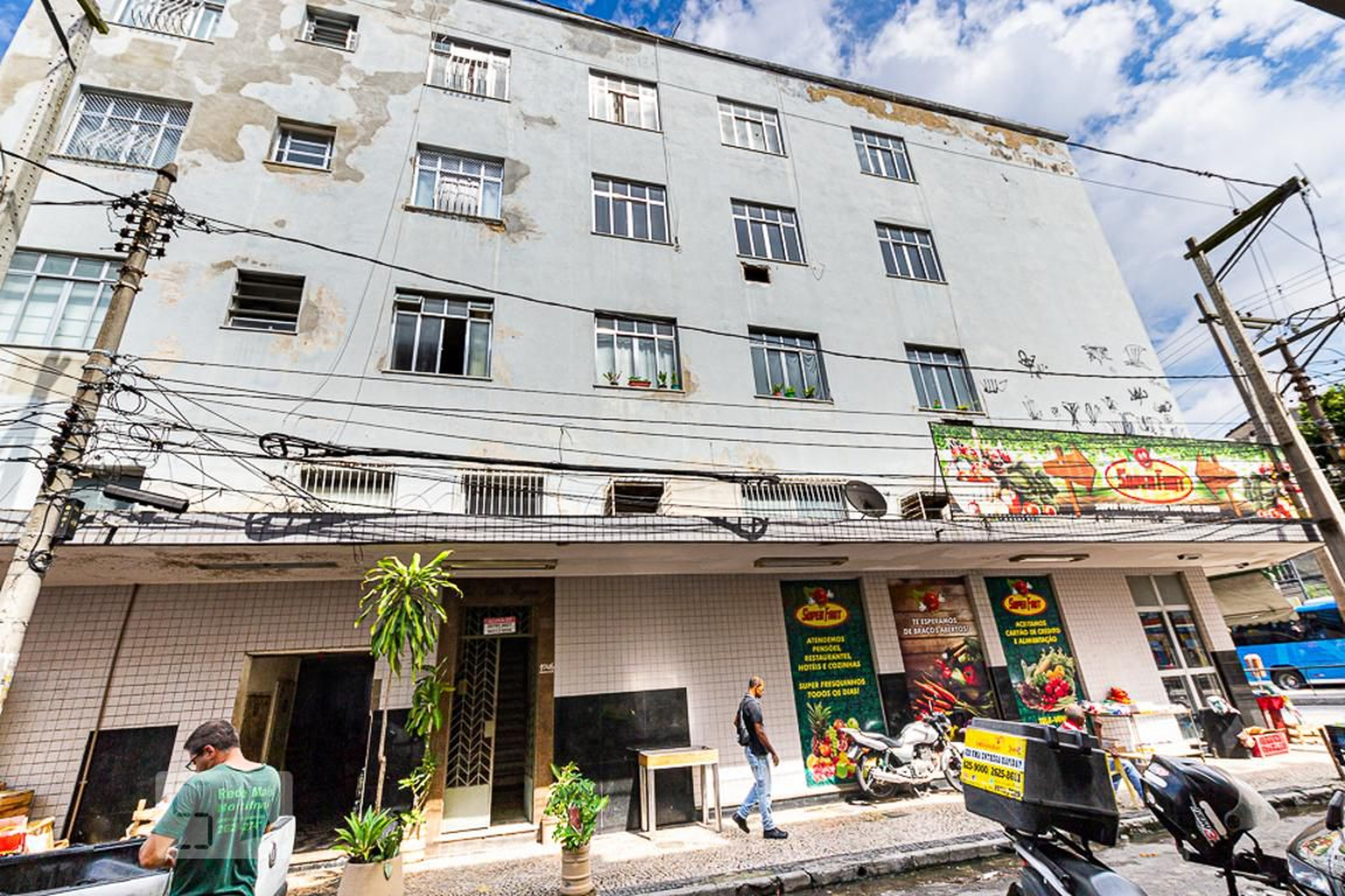 Fachada do Prédio Condomínio em Alameda São Boaventura, 1046