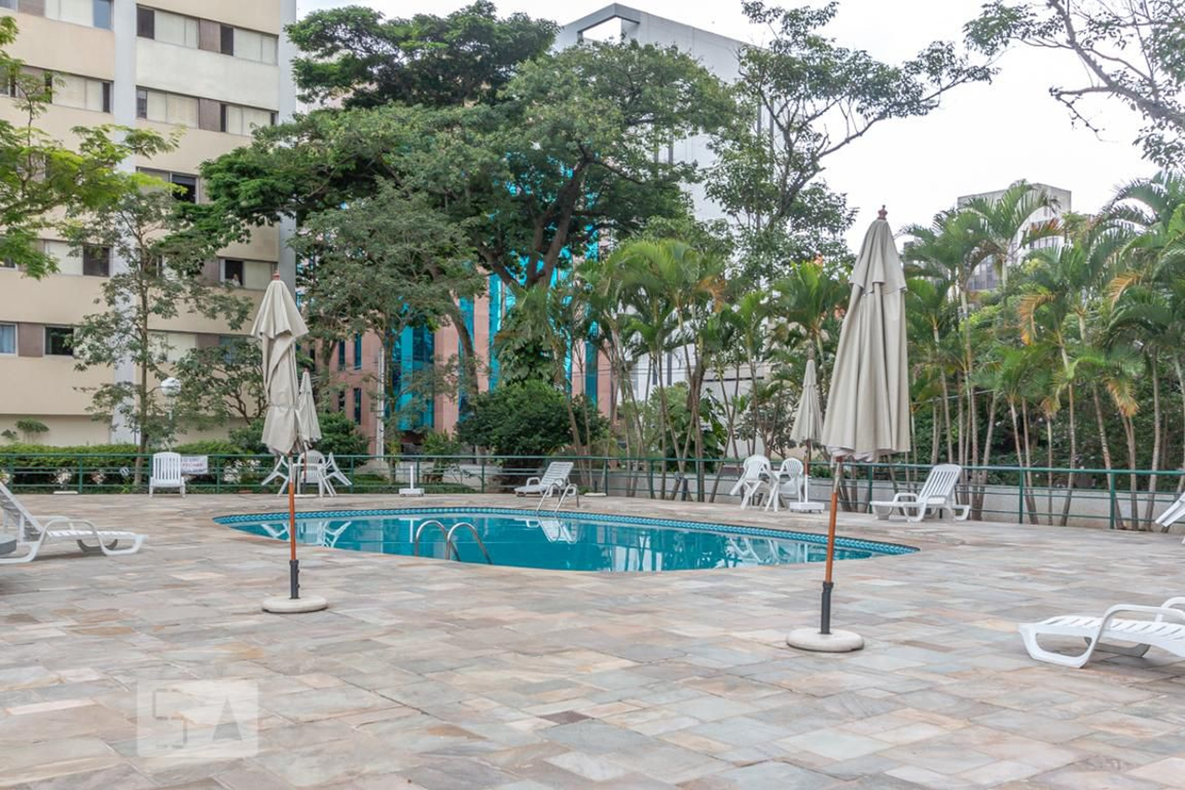 Piscina 1 - Esplanada Granja Julieta