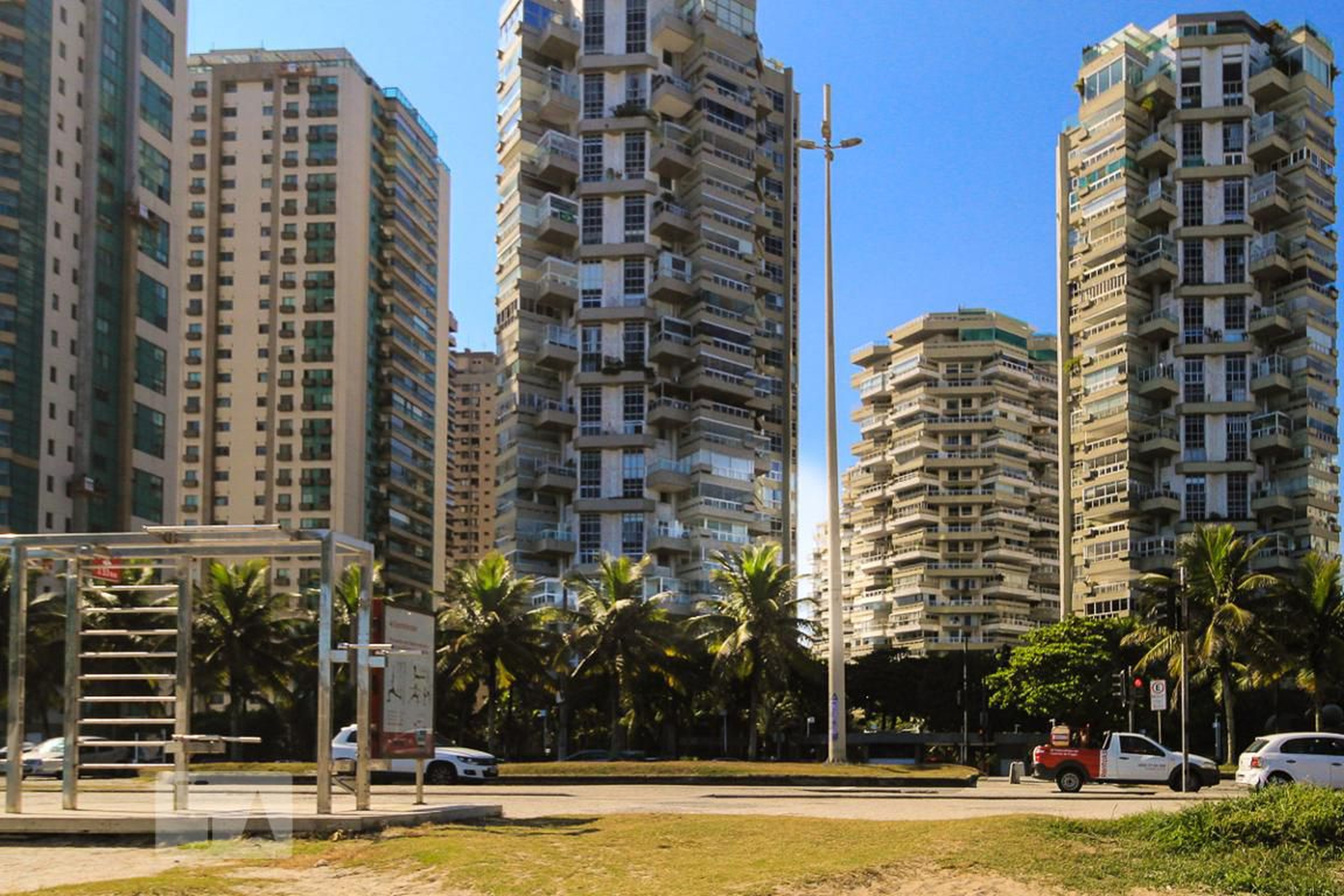 Fachada Condomínio Borges De Medeiros