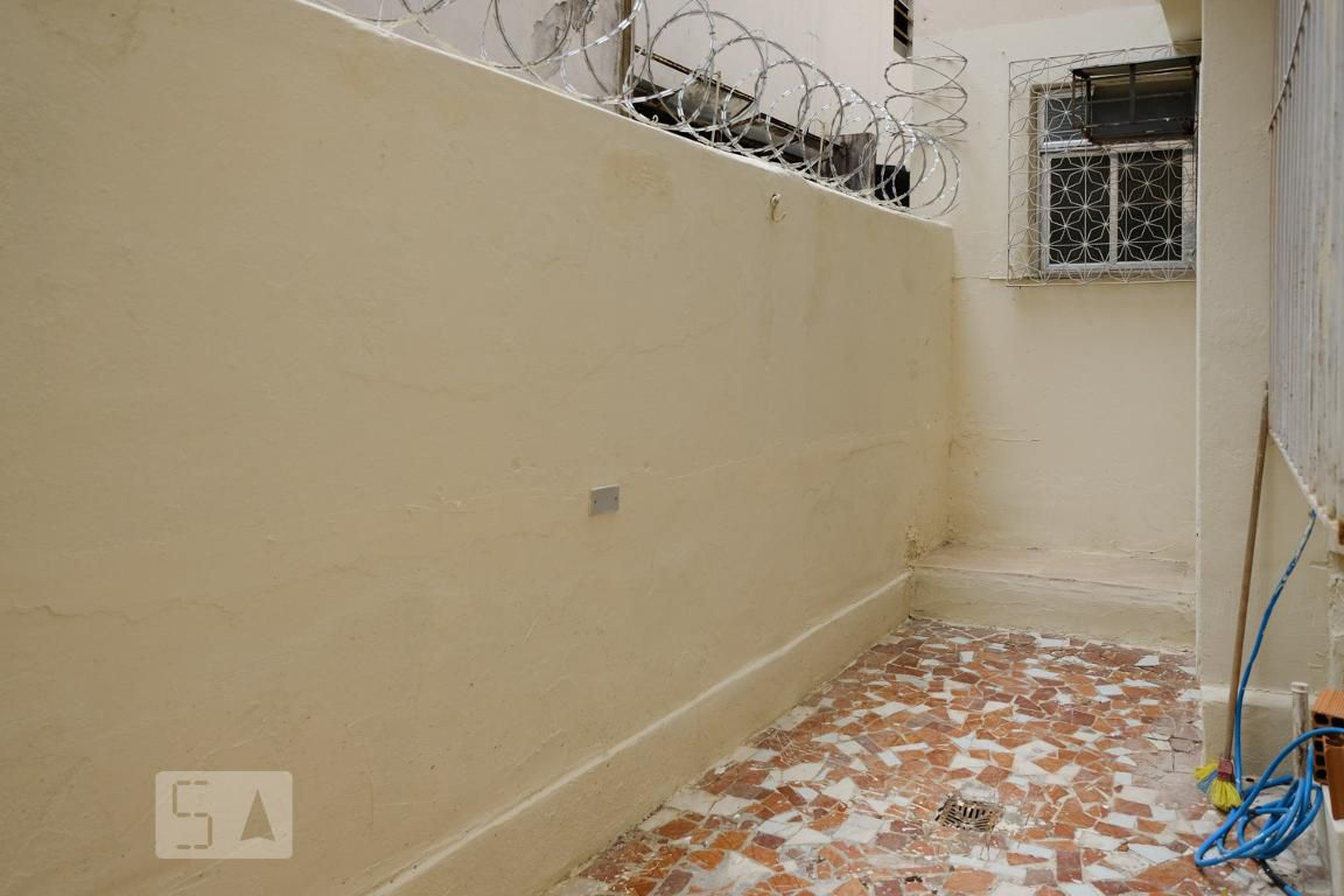 Área Externa - Edifício Maria Kazan