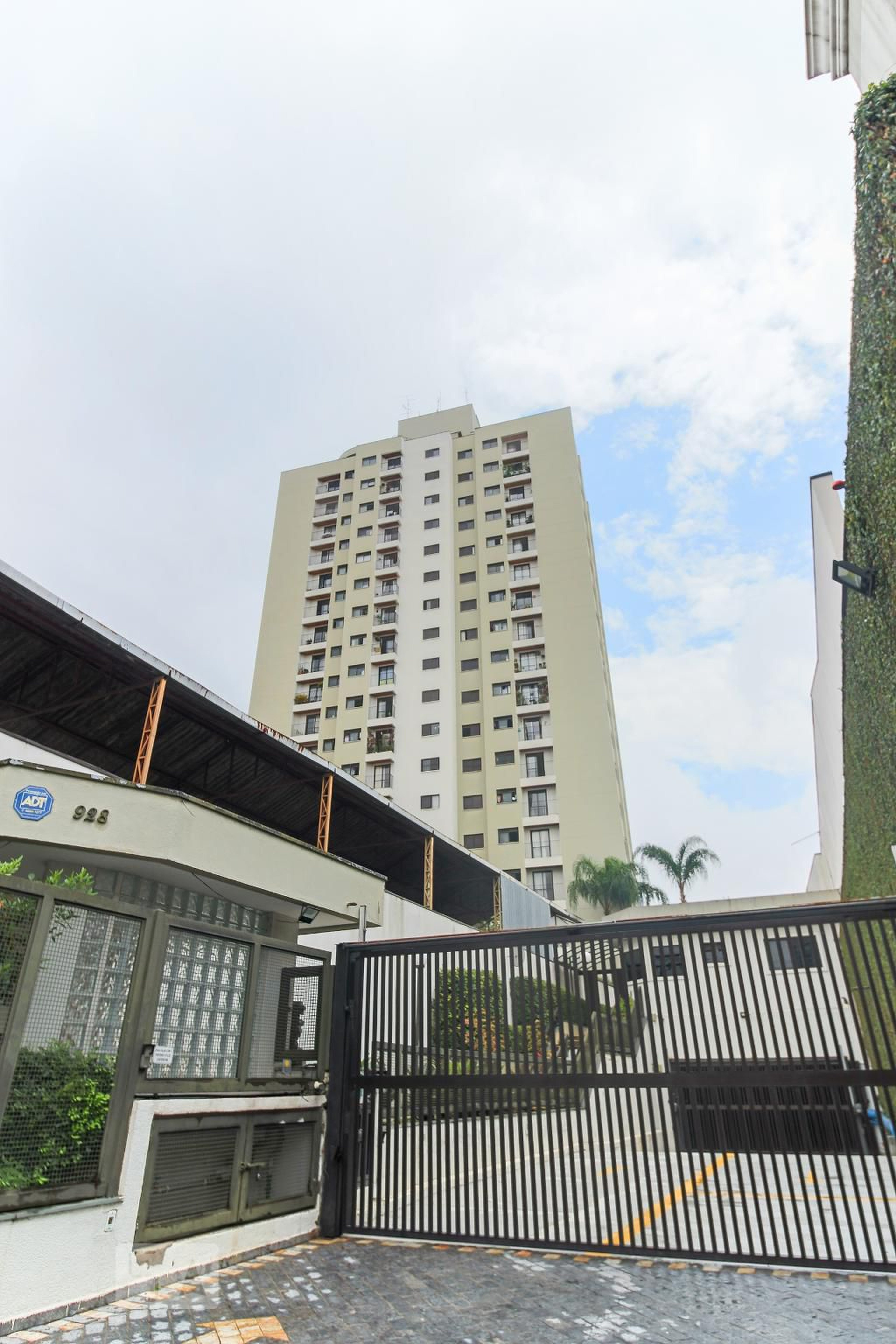 Fachada do Prédio Edifício Residencial Luana