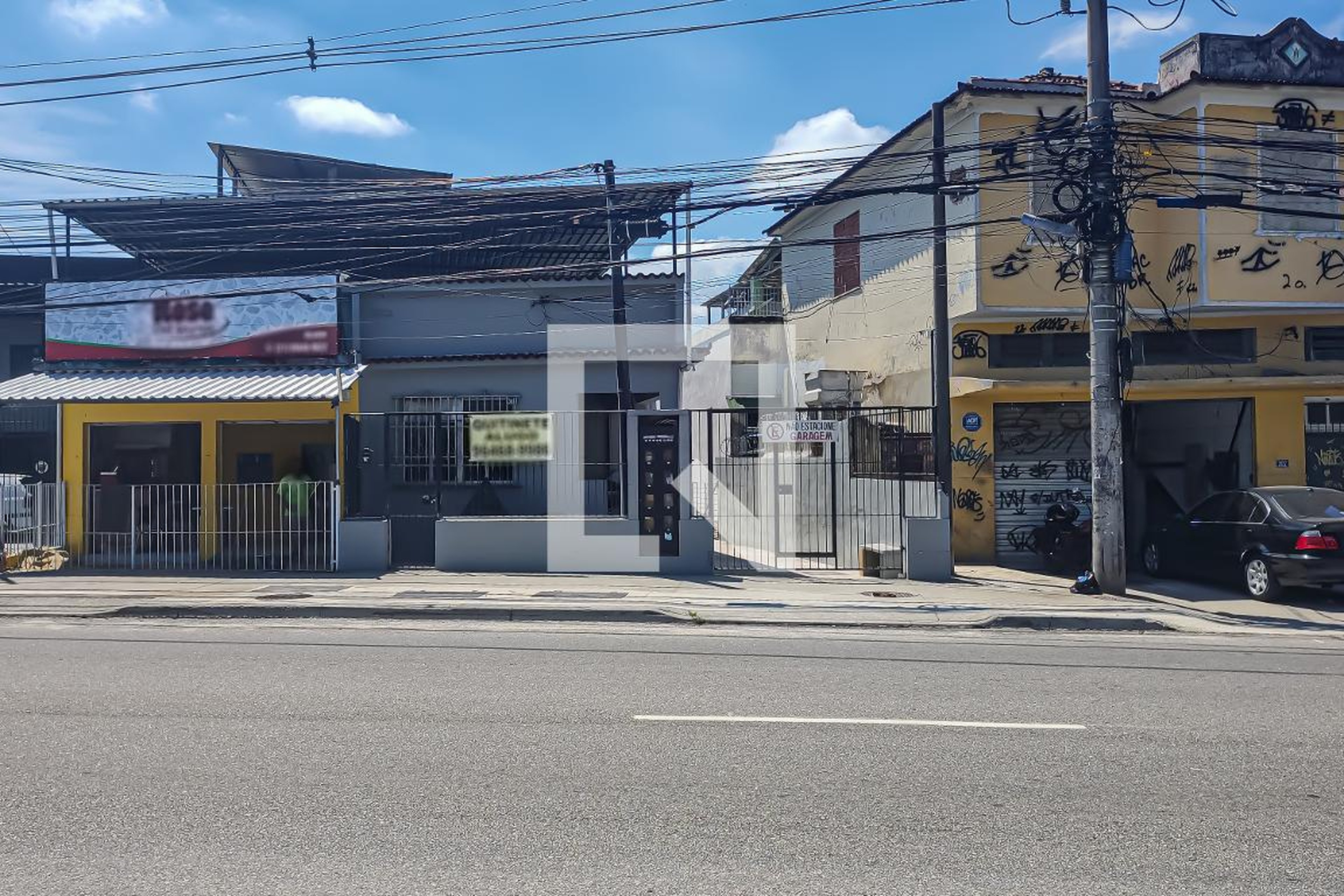 fachada Condomínio em Estrada dos Bandeirantes, 2613