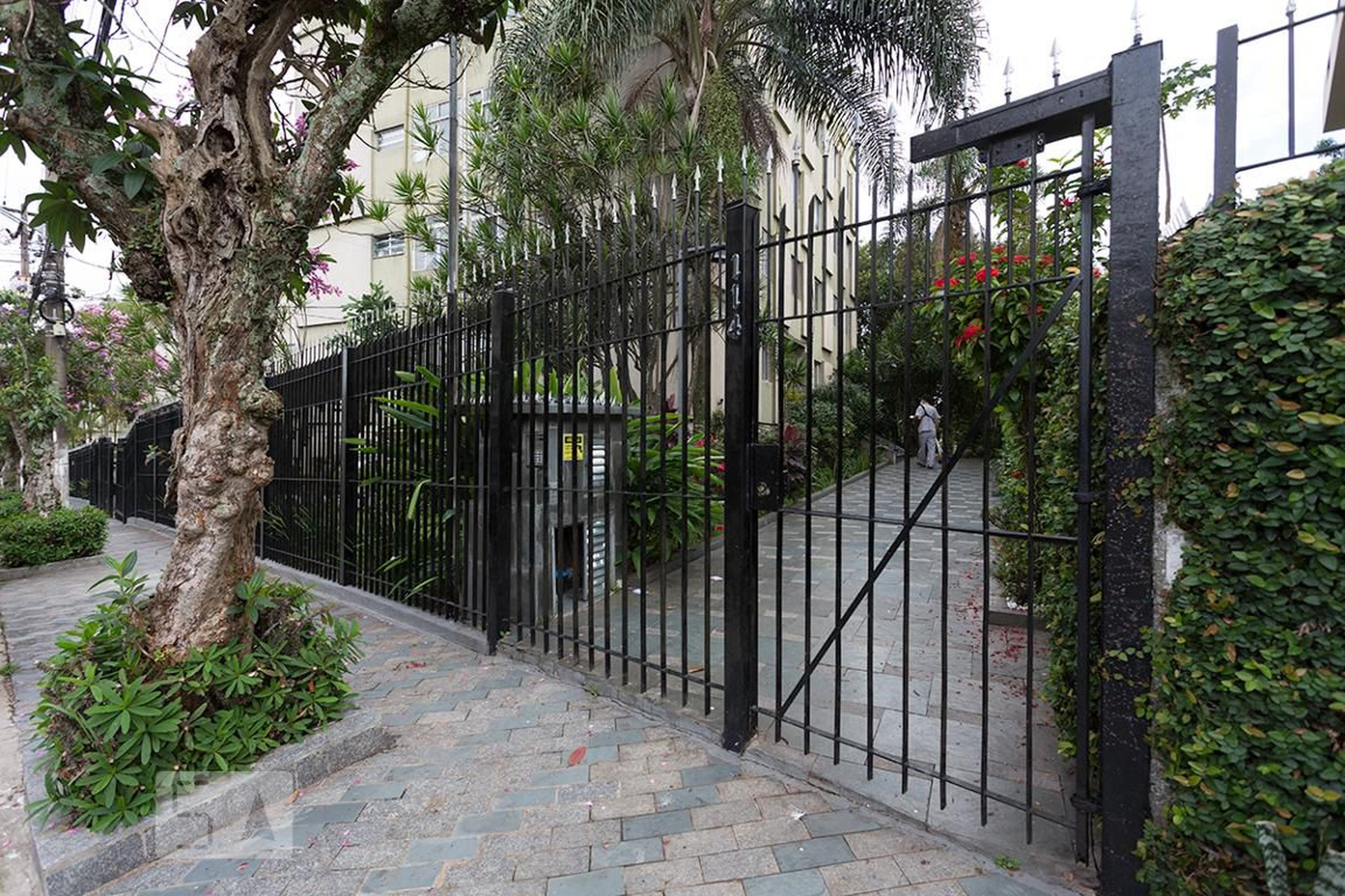 Fachada do Condomínio Condomínio 3 Residencial Butantã