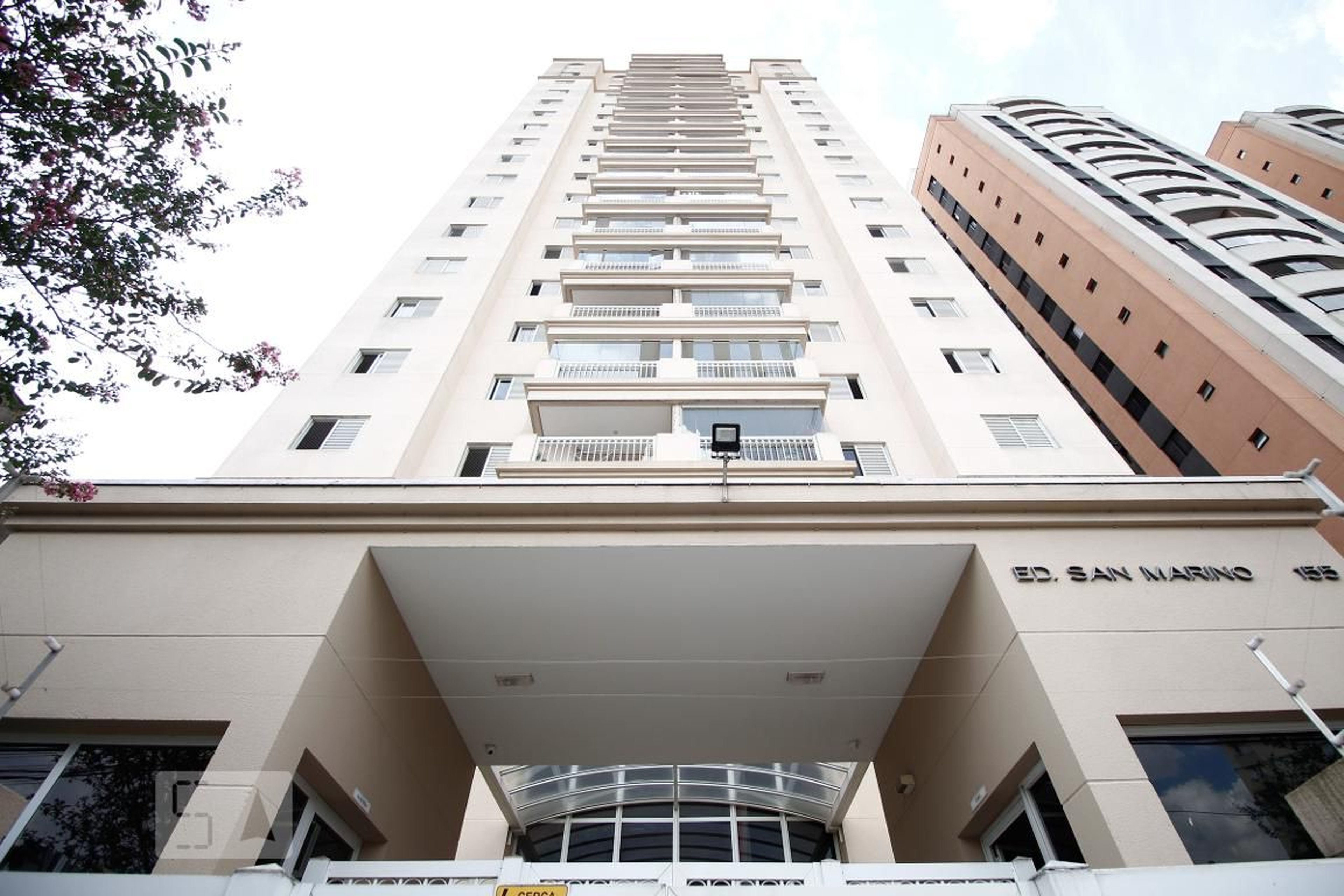 Prédio Condomínio San Marino