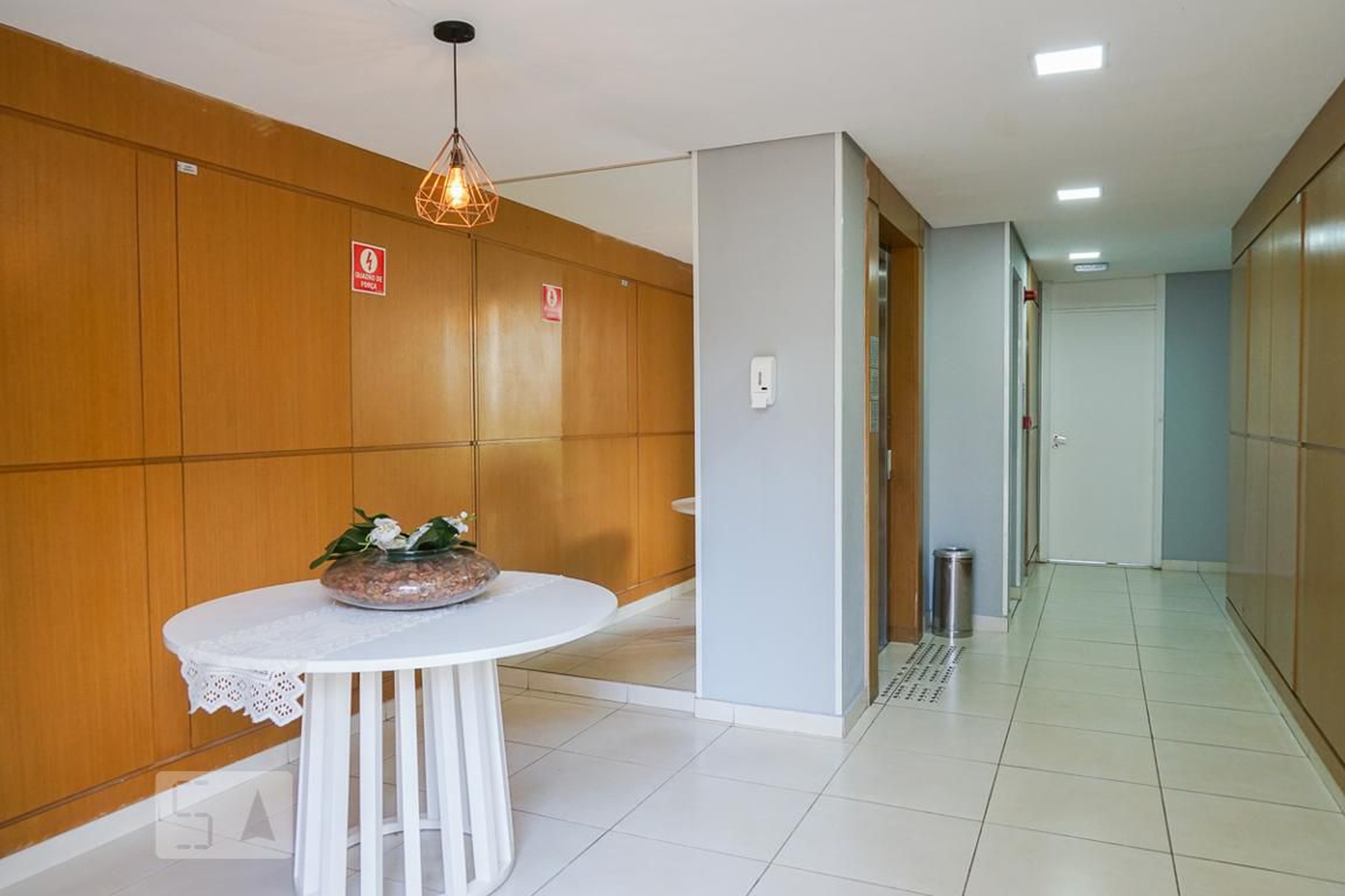 Hall - Estilo Bom Retiro