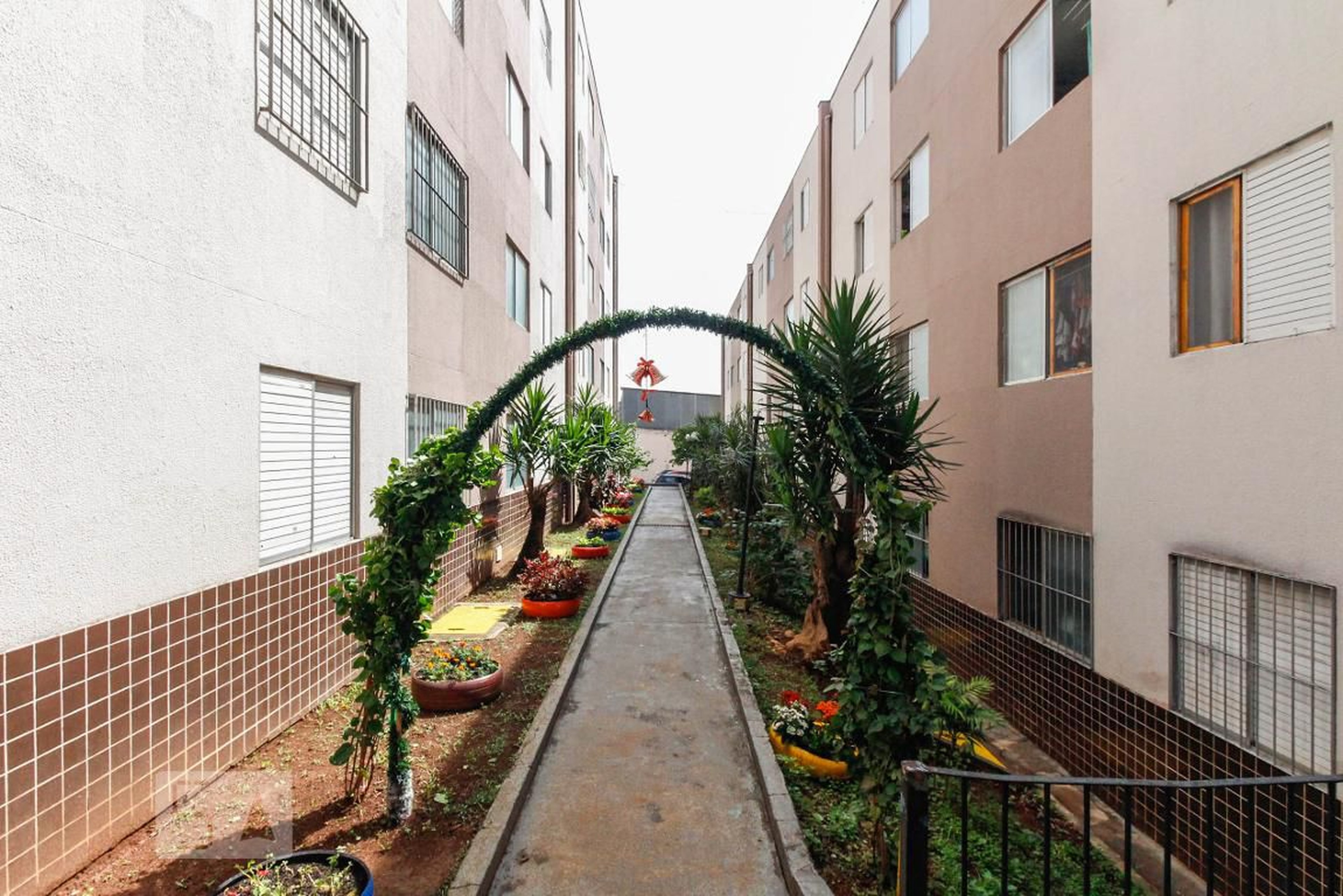 Condomínio - Conjunto Residencial Star Garden