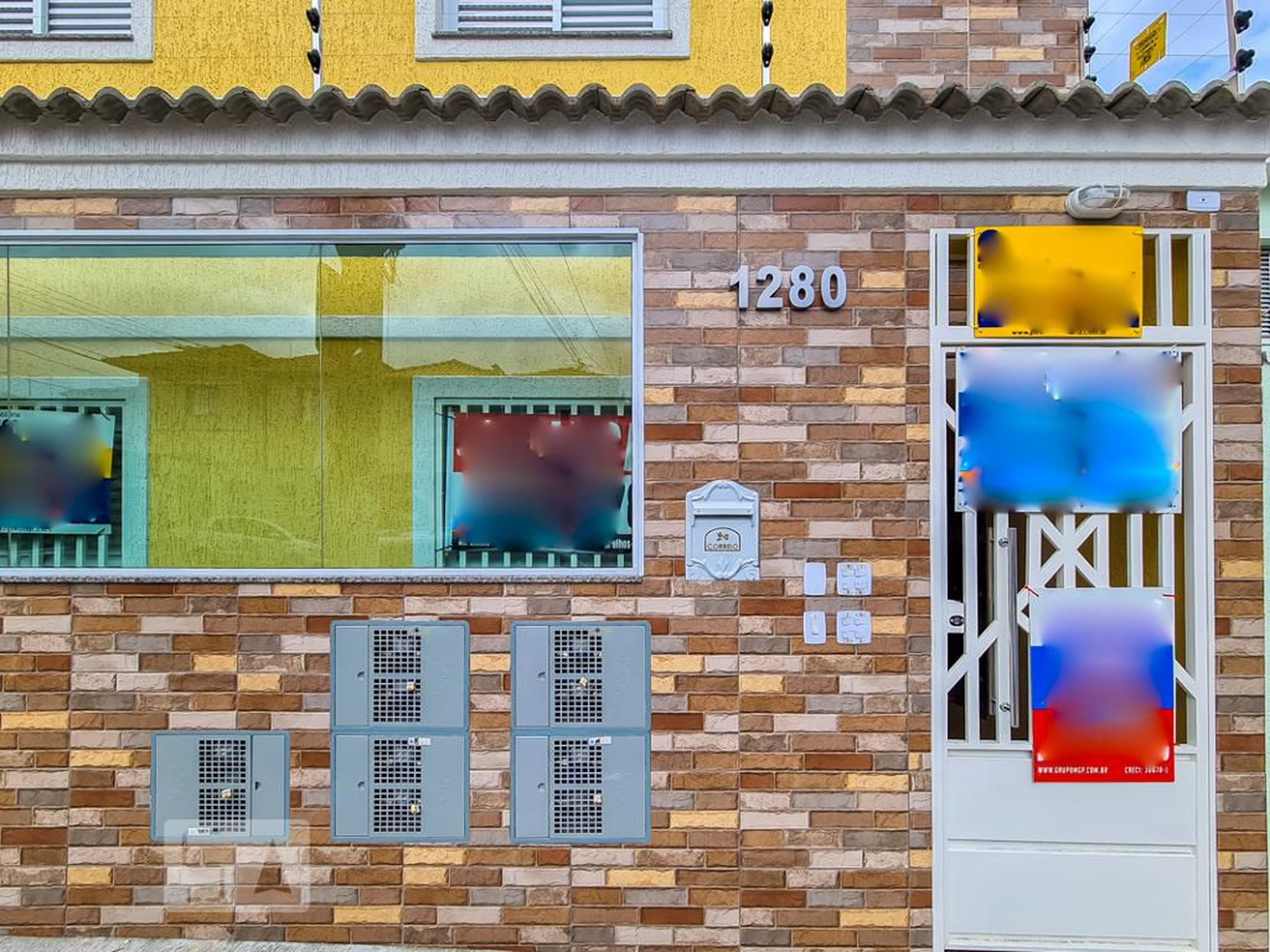 Fachada Condomínio em Rua da Gávea, 1280